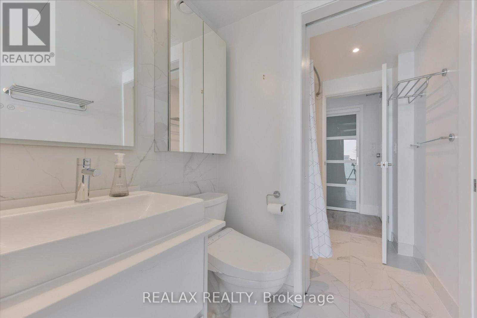 4007 - 12 York Street, Toronto, Ontario  M5J 0A9 - Photo 17 - C13003866