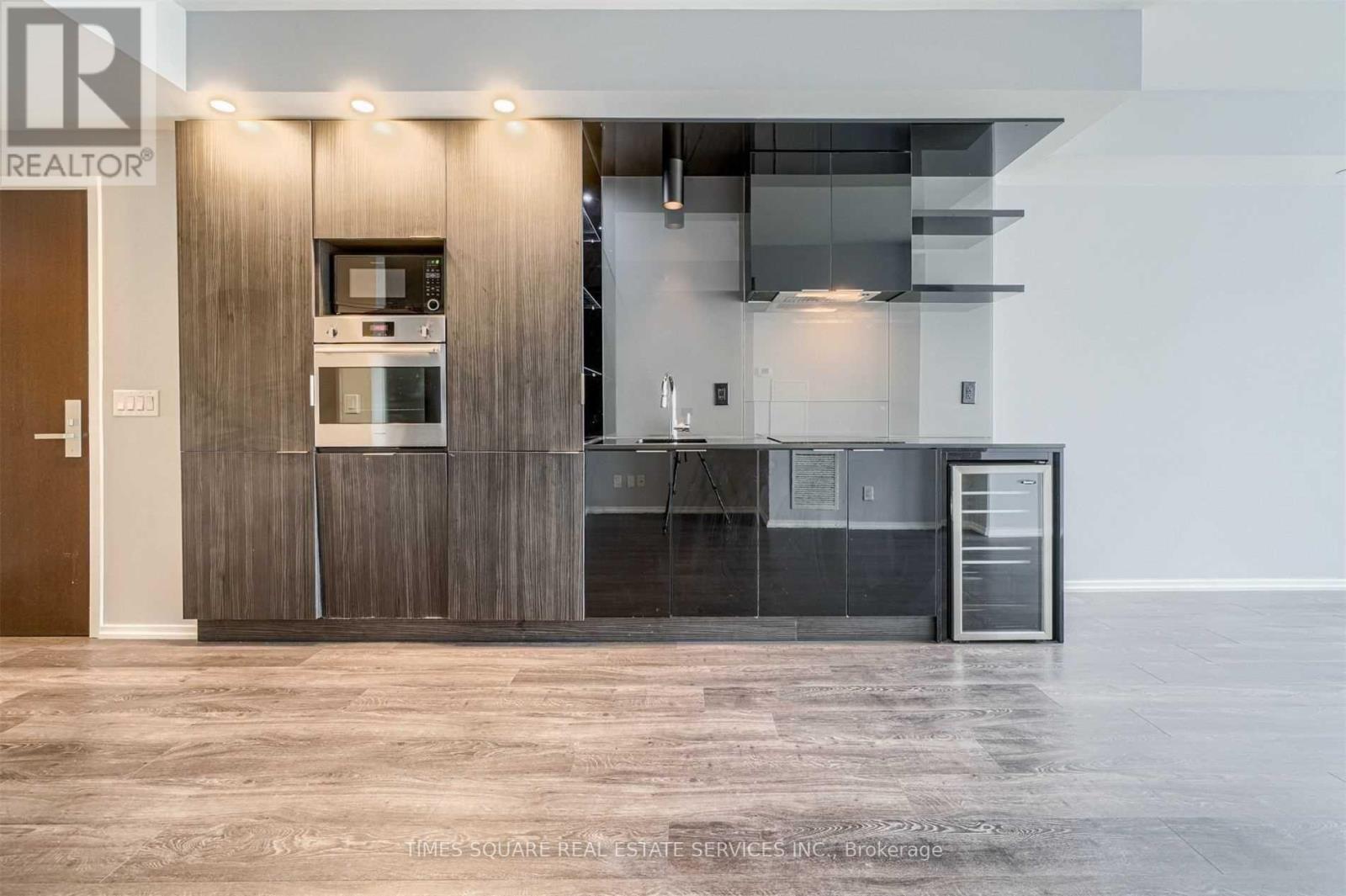 2217 - 70 Temperance Street, Toronto, Ontario  M5H 0B1 - Photo 3 - C13003890