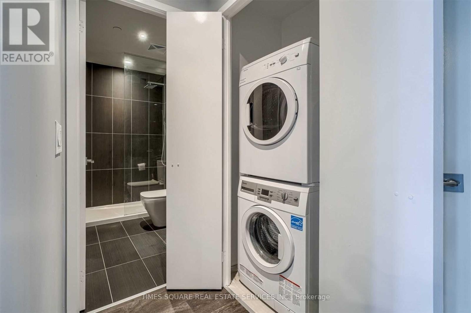 2217 - 70 Temperance Street, Toronto, Ontario  M5H 0B1 - Photo 5 - C13003890