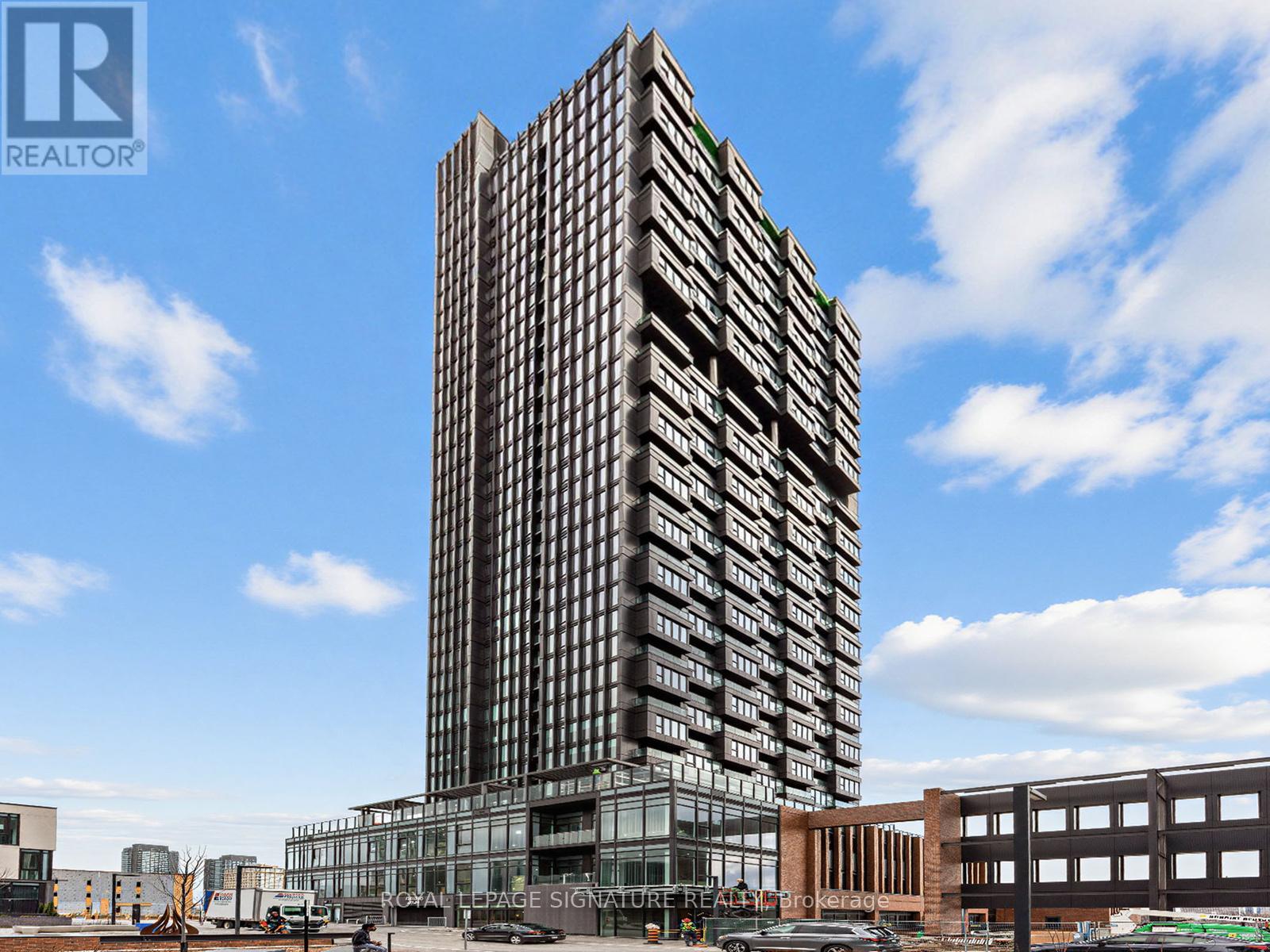 1401 - 5 QUARRINGTON LANE, Toronto, Ontario