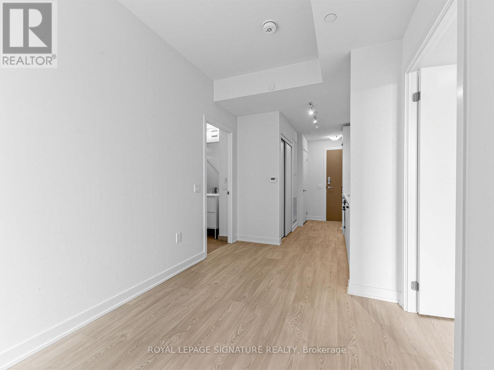 1401 - 5 Quarrington Lane, Toronto, Ontario  M3C 0S5 - Photo 14 - C13003938