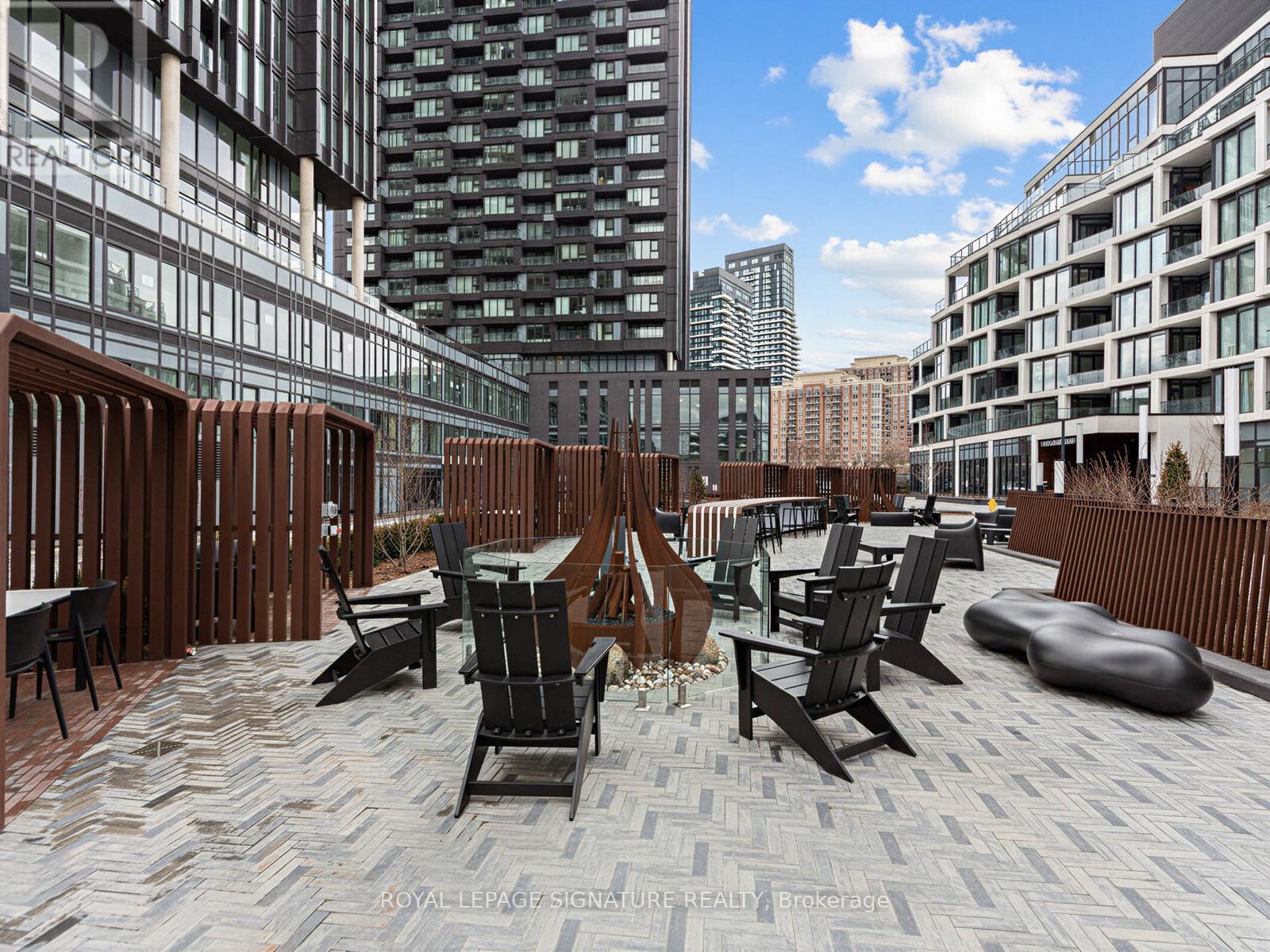 1401 - 5 Quarrington Lane, Toronto, Ontario  M3C 0S5 - Photo 2 - C13003938