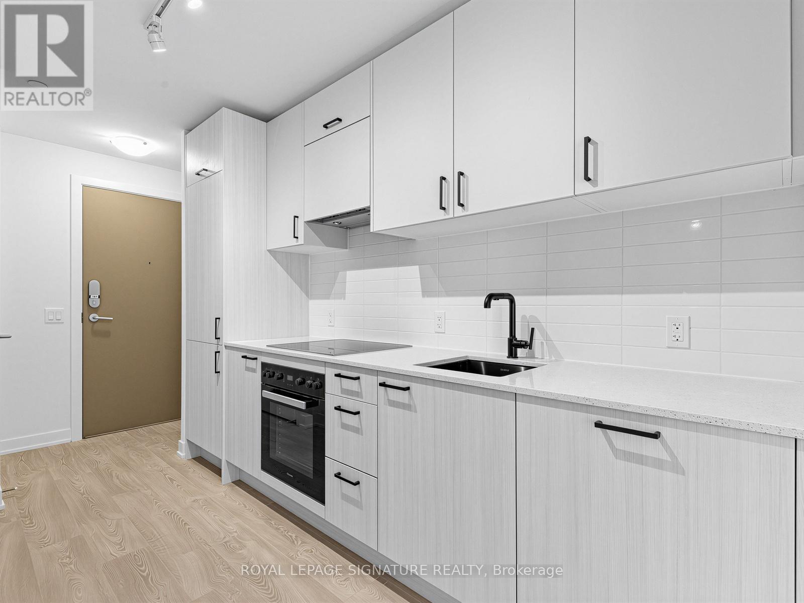 1401 - 5 Quarrington Lane, Toronto, Ontario  M3C 0S5 - Photo 8 - C13003938