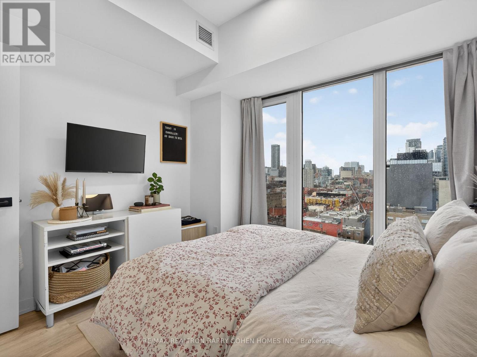 Ph3 - 2 Augusta Avenue, Toronto, Ontario  M5V 0T3 - Photo 21 - C13003966