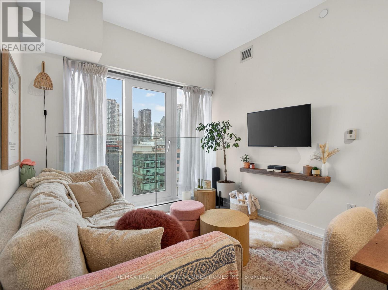 Ph3 - 2 Augusta Avenue, Toronto, Ontario  M5V 0T3 - Photo 6 - C13003966