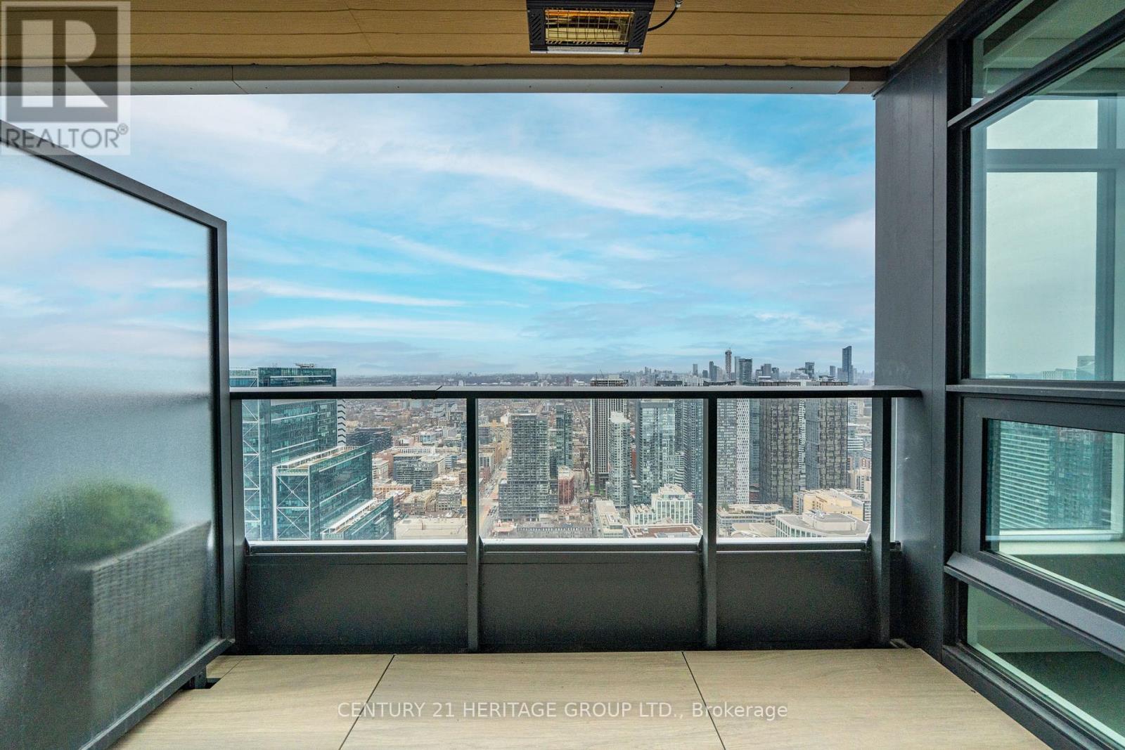 6501 - 1 Concord Cityplace Way, Toronto, Ontario  M5V 0X3 - Photo 13 - C13003974