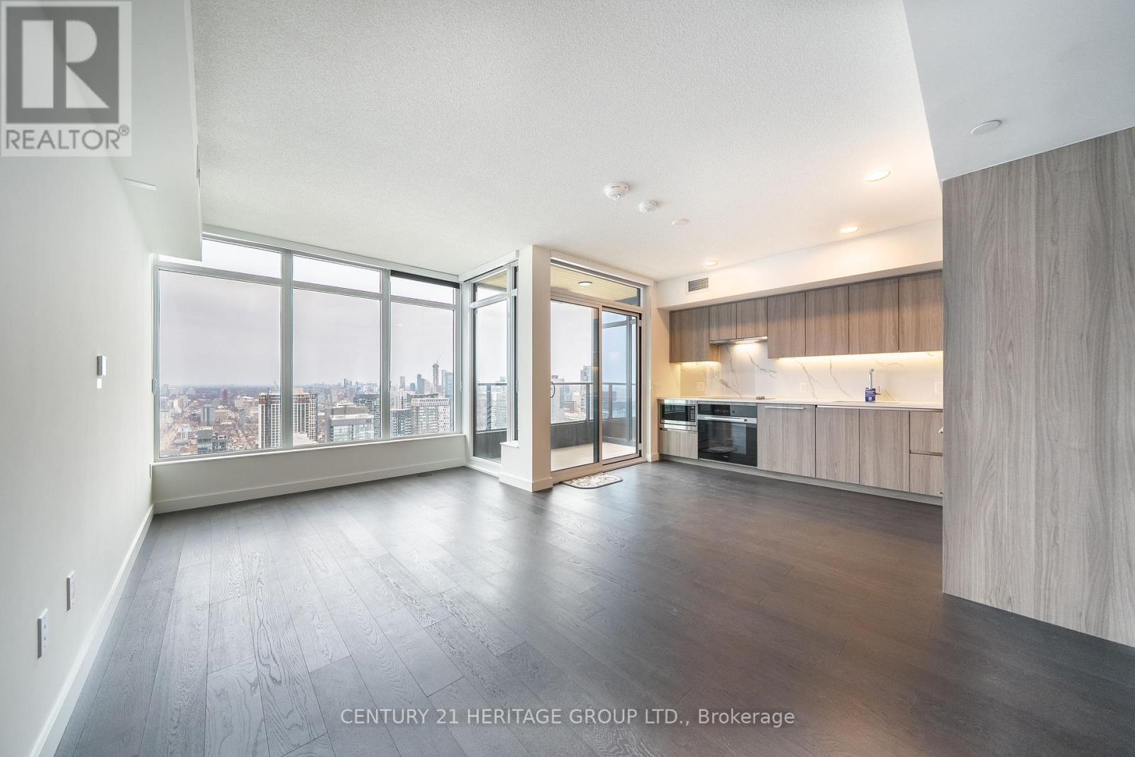 6501 - 1 Concord Cityplace Way, Toronto, Ontario  M5V 0X3 - Photo 3 - C13003974