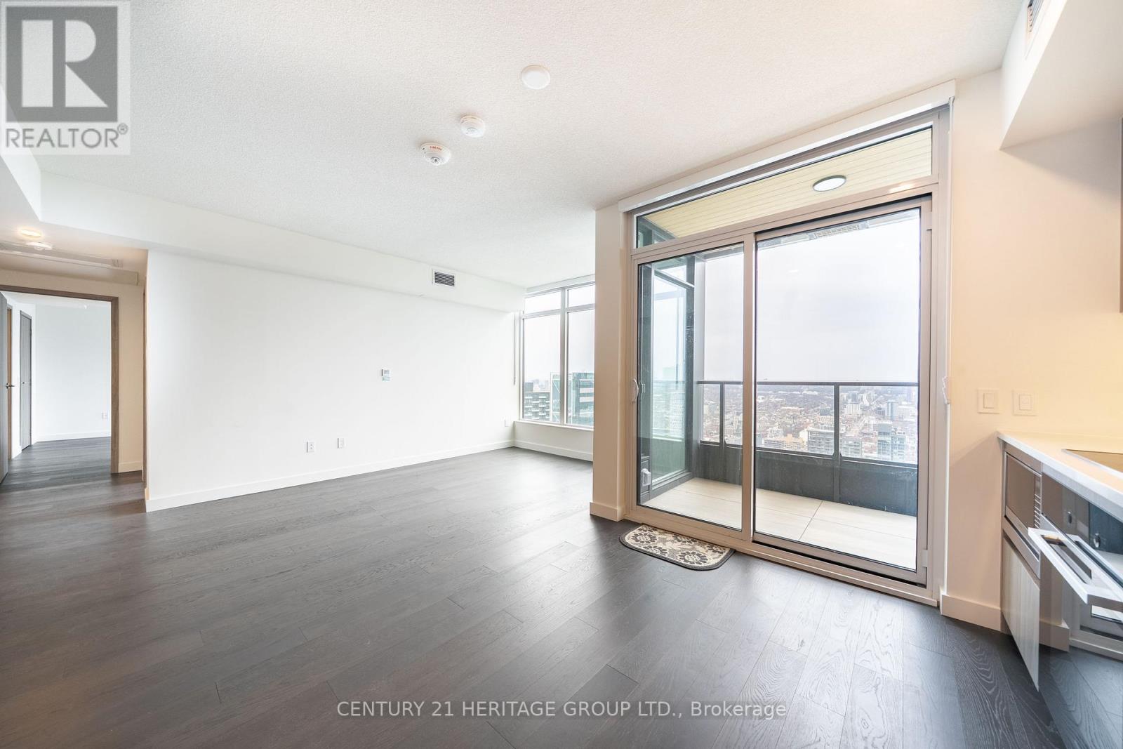 6501 - 1 Concord Cityplace Way, Toronto, Ontario  M5V 0X3 - Photo 6 - C13003974