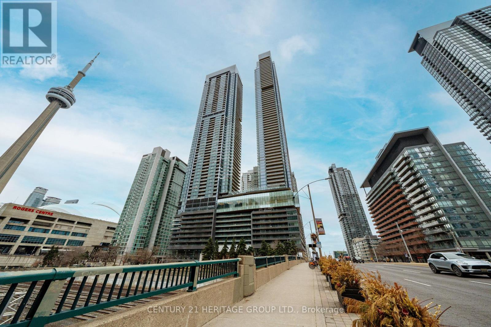 6501 - 1 Concord Cityplace Way, Toronto, Ontario  M5V 0X3 - Photo 1 - C13003984