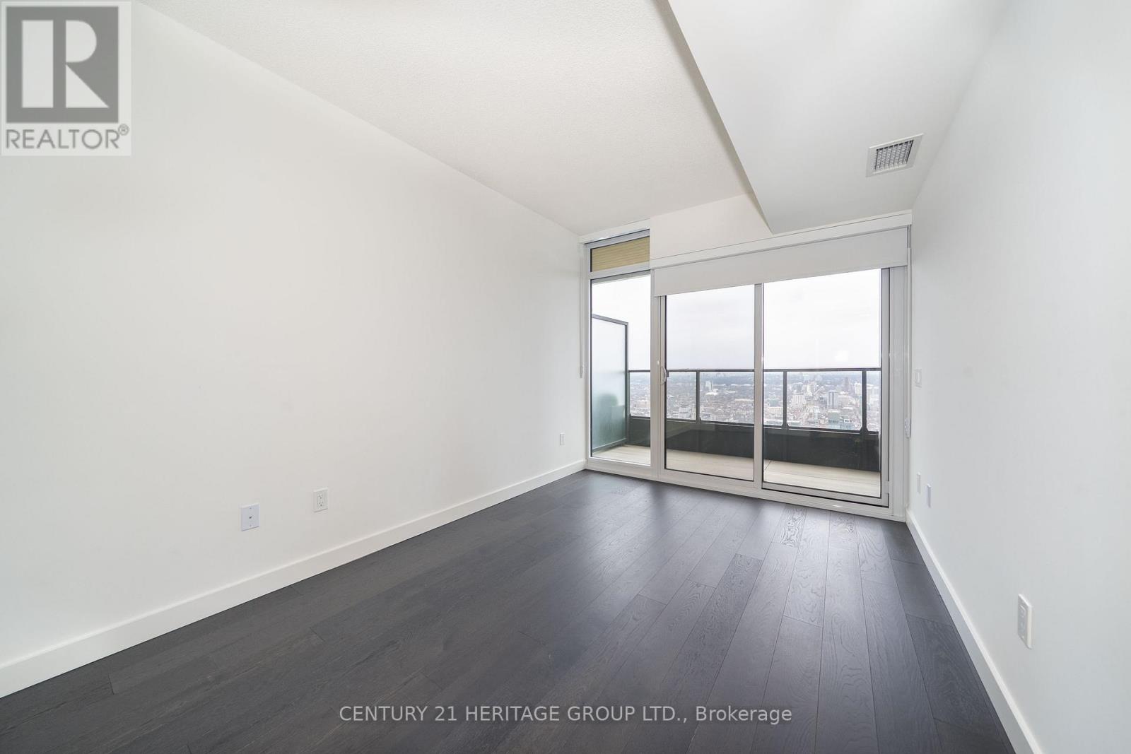 6501 - 1 Concord Cityplace Way, Toronto, Ontario  M5V 0X3 - Photo 10 - C13003984