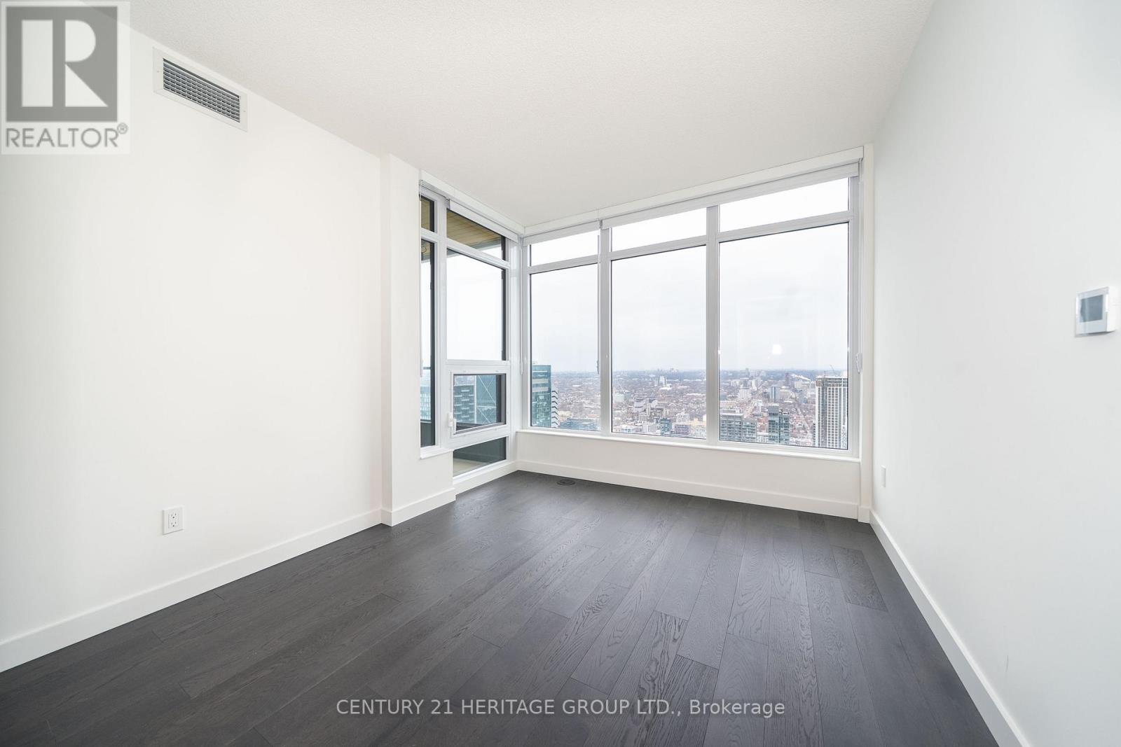 6501 - 1 Concord Cityplace Way, Toronto, Ontario  M5V 0X3 - Photo 8 - C13003984