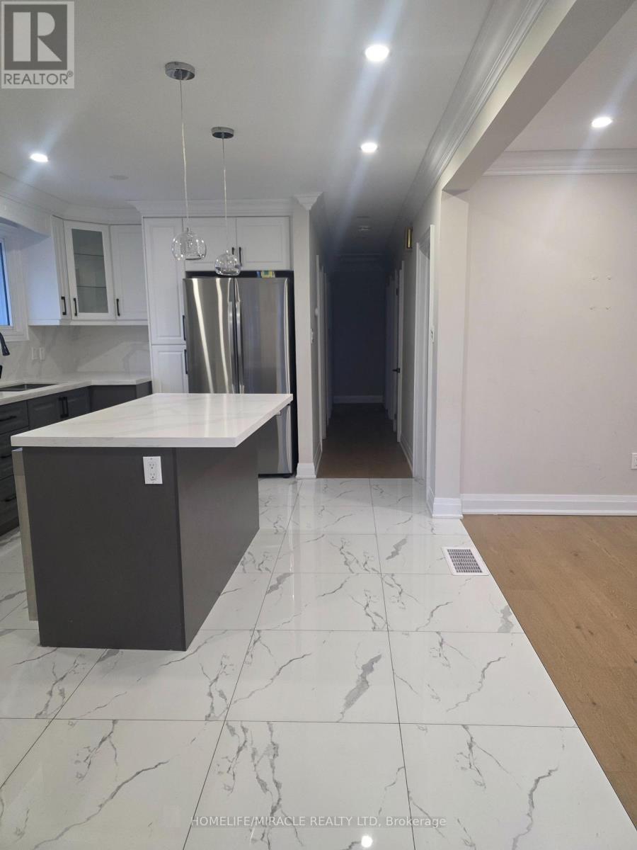 134 Keewatin Street S, Oshawa, Ontario  L1H 6Z3 - Photo 2 - E13003824