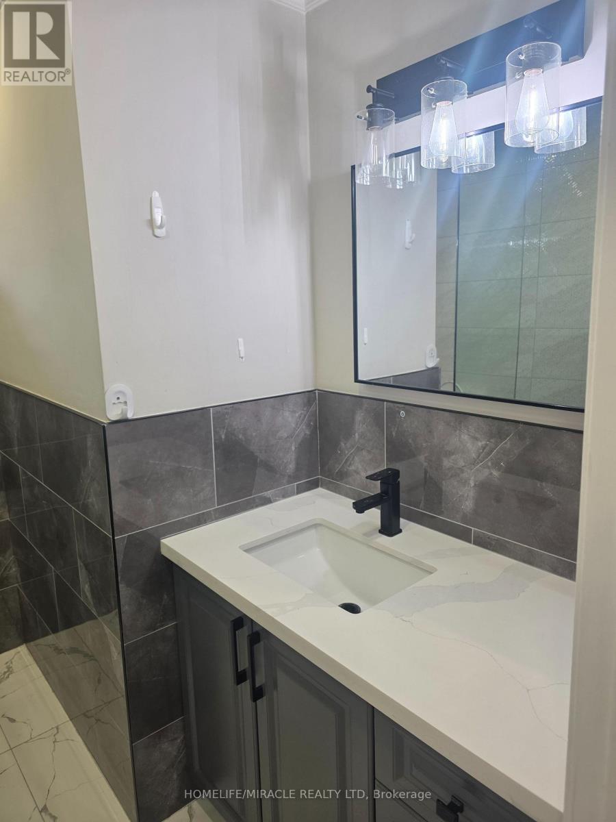 134 Keewatin Street S, Oshawa, Ontario  L1H 6Z3 - Photo 24 - E13003824