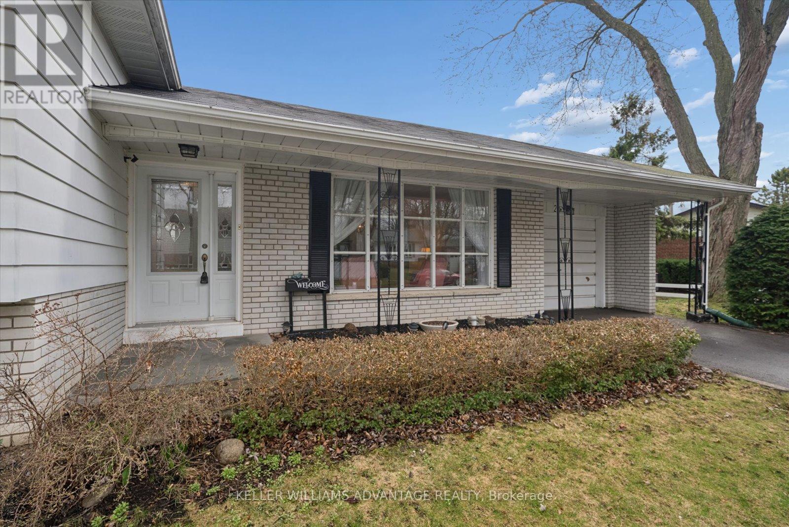 29 Paulander Avenue, Toronto, Ontario  M1C 1W5 - Photo 2 - E13003980