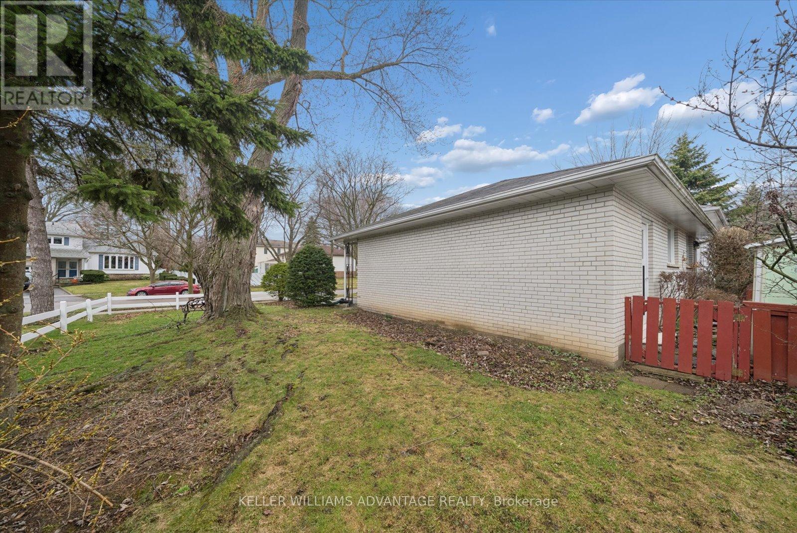 29 Paulander Avenue, Toronto, Ontario  M1C 1W5 - Photo 24 - E13003980