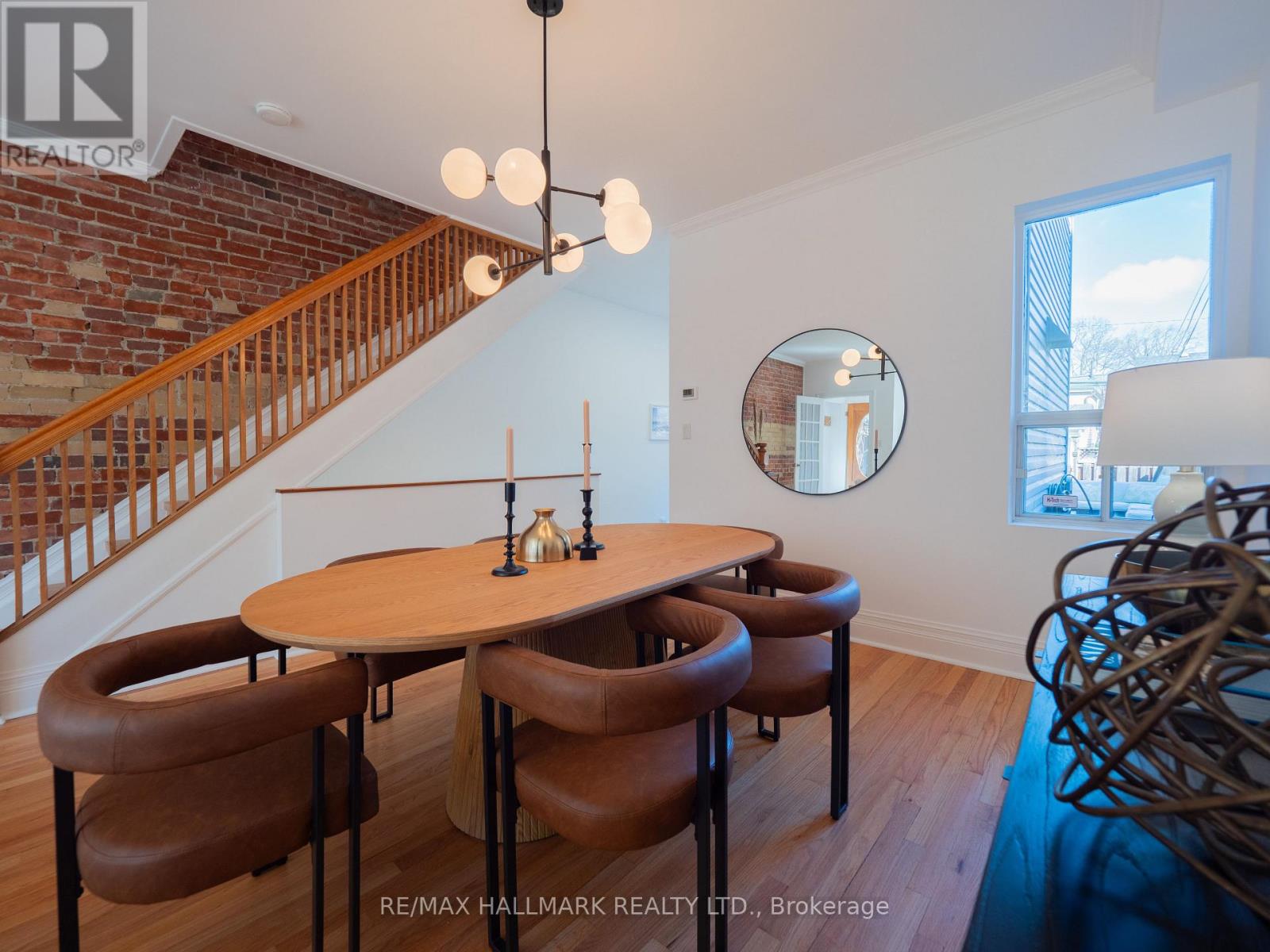 26 Sparkhall Avenue, Toronto, Ontario  M4K 1G5 - Photo 14 - E13004030