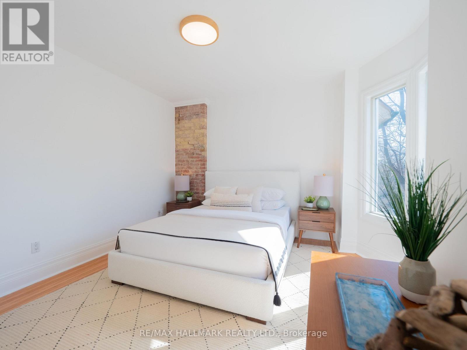 26 Sparkhall Avenue, Toronto, Ontario  M4K 1G5 - Photo 25 - E13004030