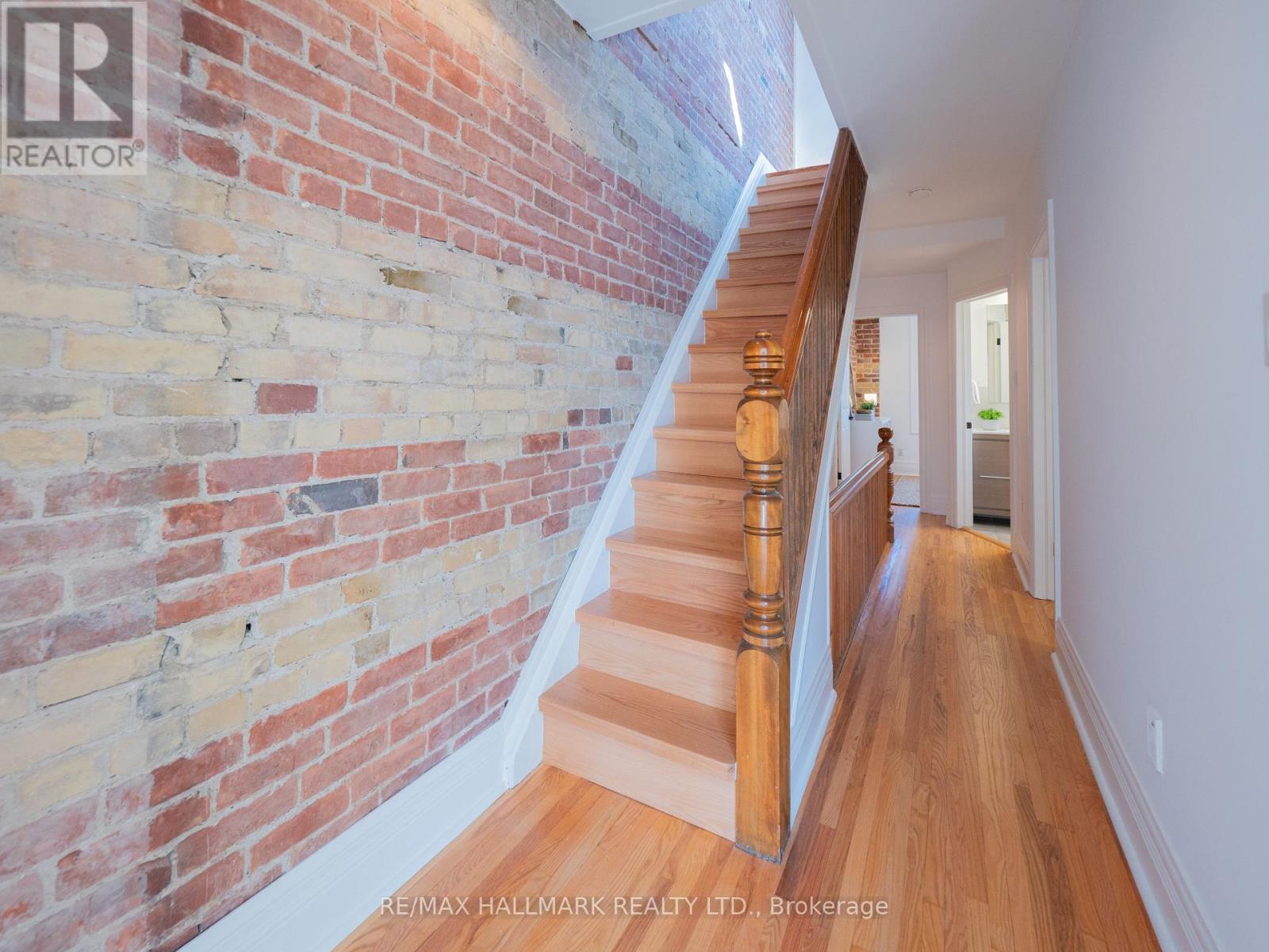 26 Sparkhall Avenue, Toronto, Ontario  M4K 1G5 - Photo 32 - E13004030