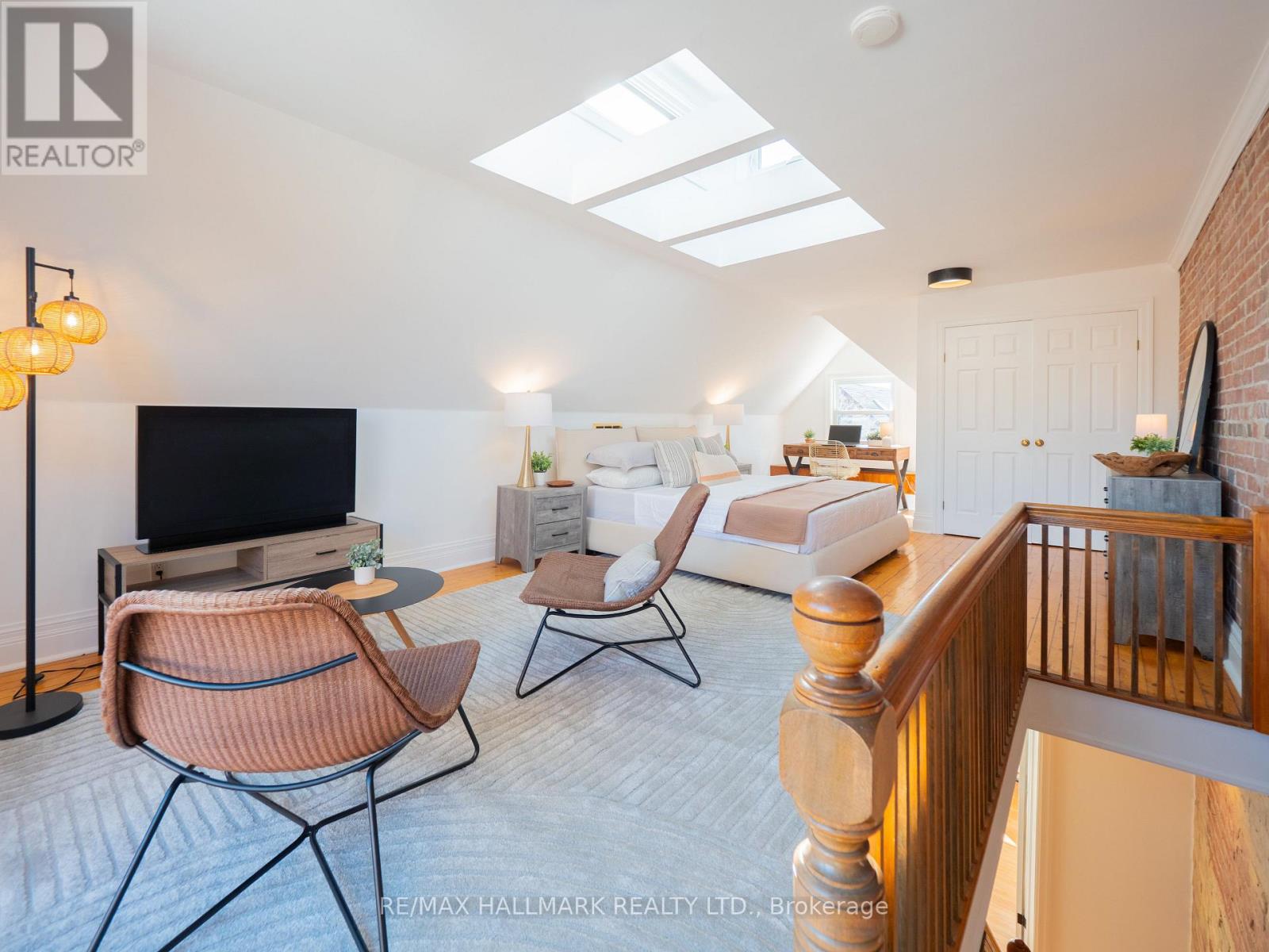 26 Sparkhall Avenue, Toronto, Ontario  M4K 1G5 - Photo 34 - E13004030