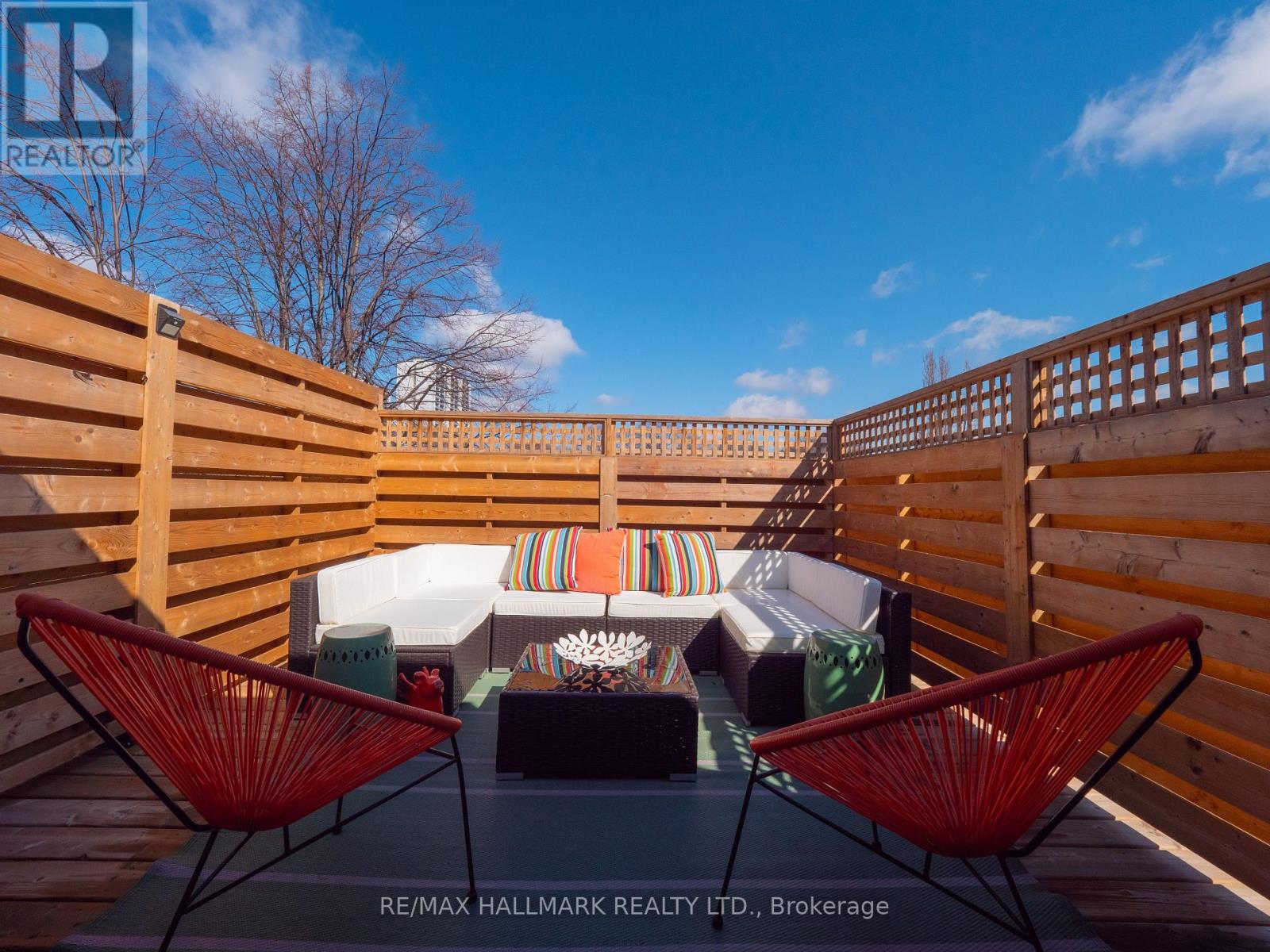 26 Sparkhall Avenue, Toronto, Ontario  M4K 1G5 - Photo 40 - E13004030