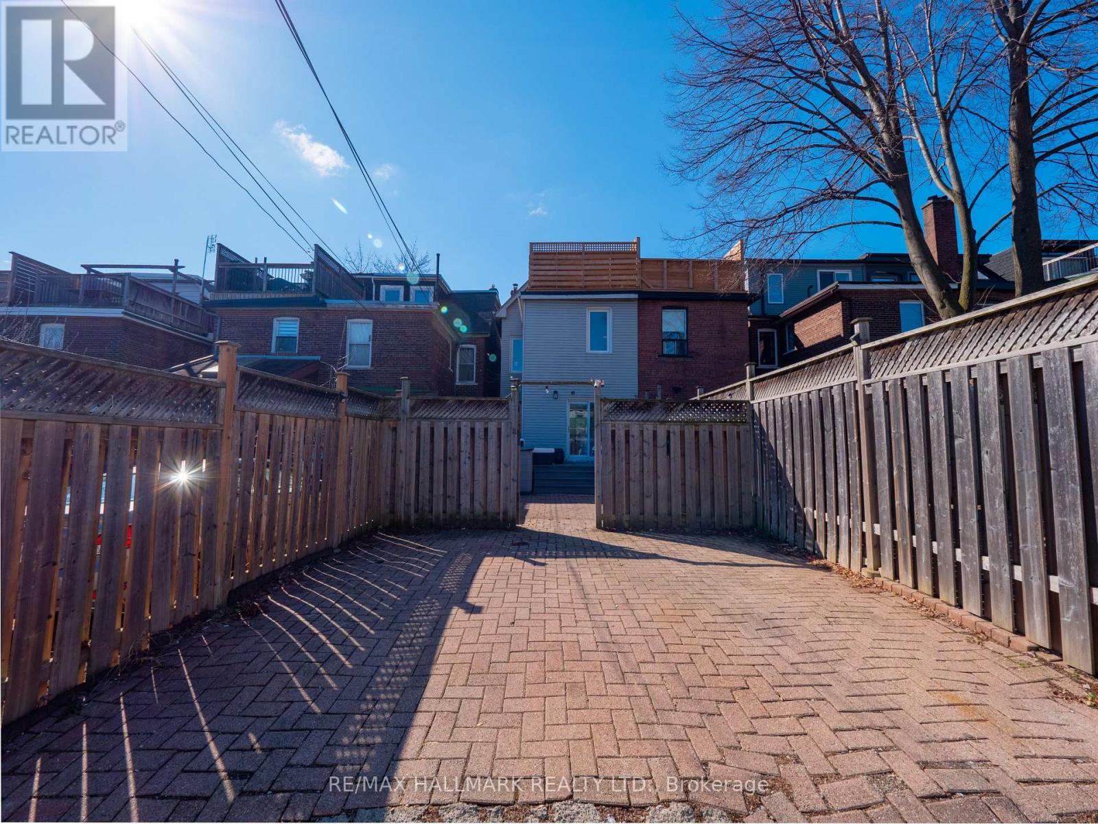 26 Sparkhall Avenue, Toronto, Ontario  M4K 1G5 - Photo 50 - E13004030