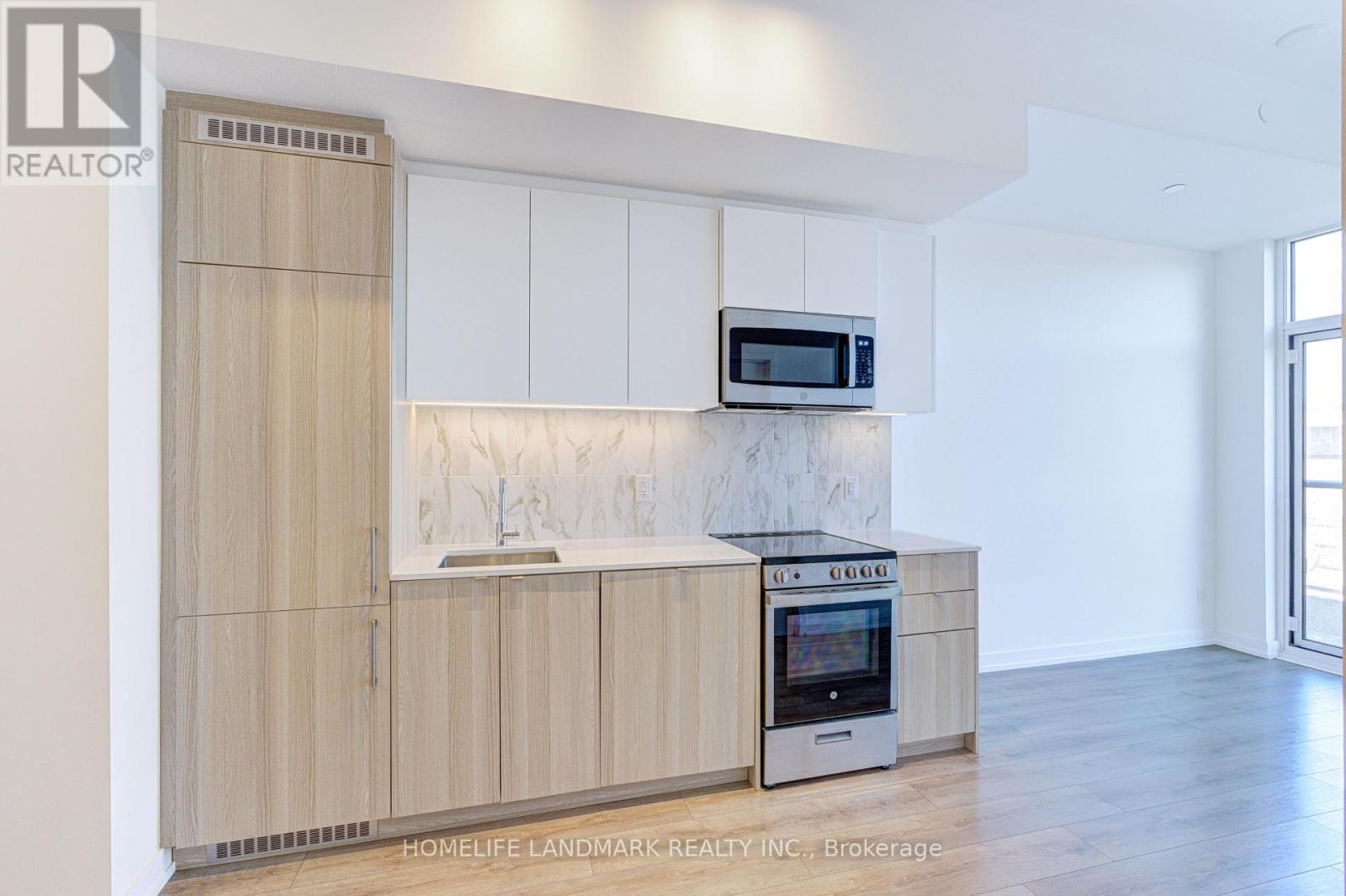 310 - 500 Dupont Street, Toronto, Ontario  M6G 1Y7 - Photo 7 - C12989934