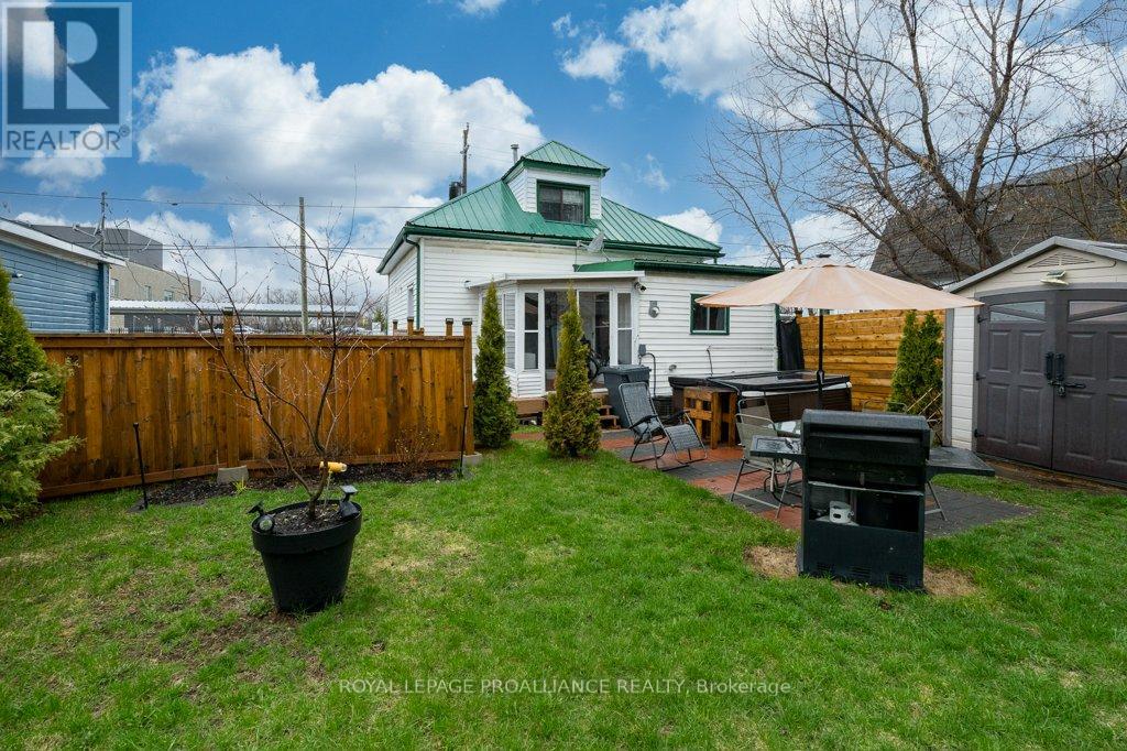 17 Meyers Street, Quinte West, Ontario  K8V 1W5 - Photo 29 - X13003560