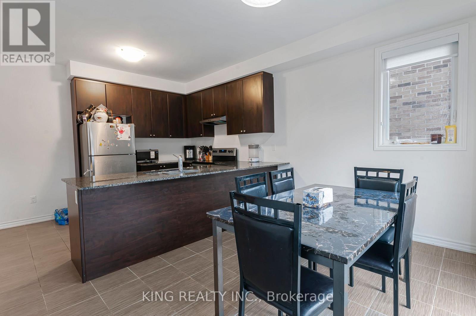 65 English Drive E, New Tecumseth (Beeton), Ontario  L0G 1A0 - Photo 5 - N13003792