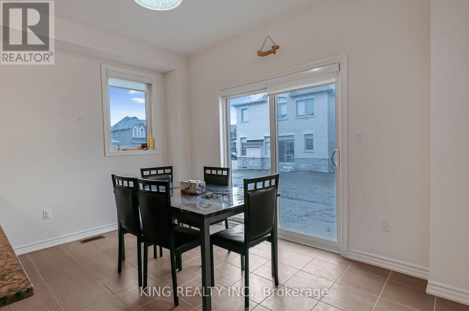 65 English Drive E, New Tecumseth (Beeton), Ontario  L0G 1A0 - Photo 6 - N13003792