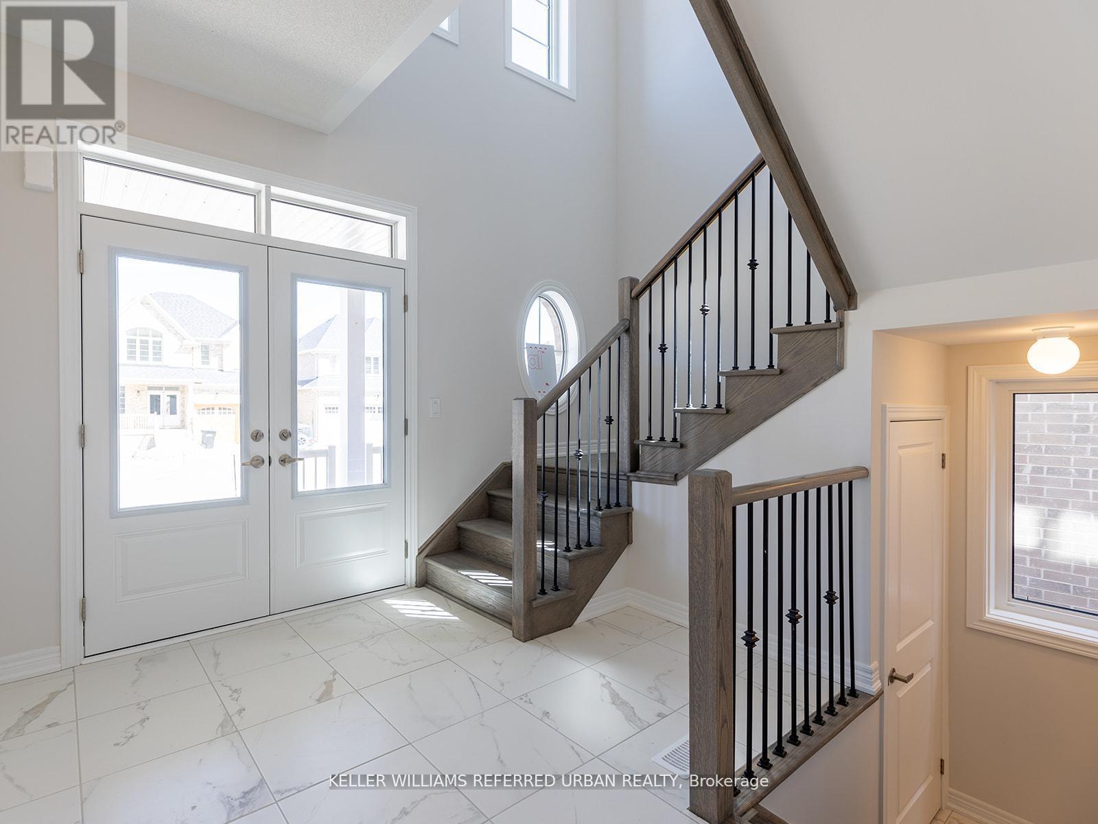 1470 Davis Loop Circle, Innisfil (Lefroy), Ontario  L0L 1W0 - Photo 2 - N13003828