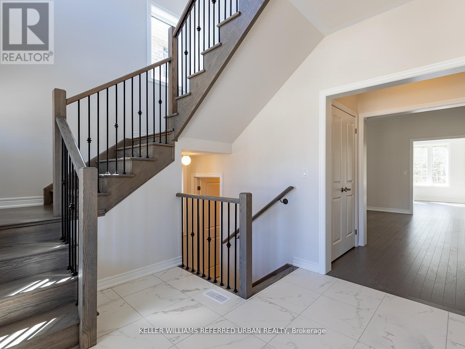 1470 Davis Loop Circle, Innisfil (Lefroy), Ontario  L0L 1W0 - Photo 4 - N13003828