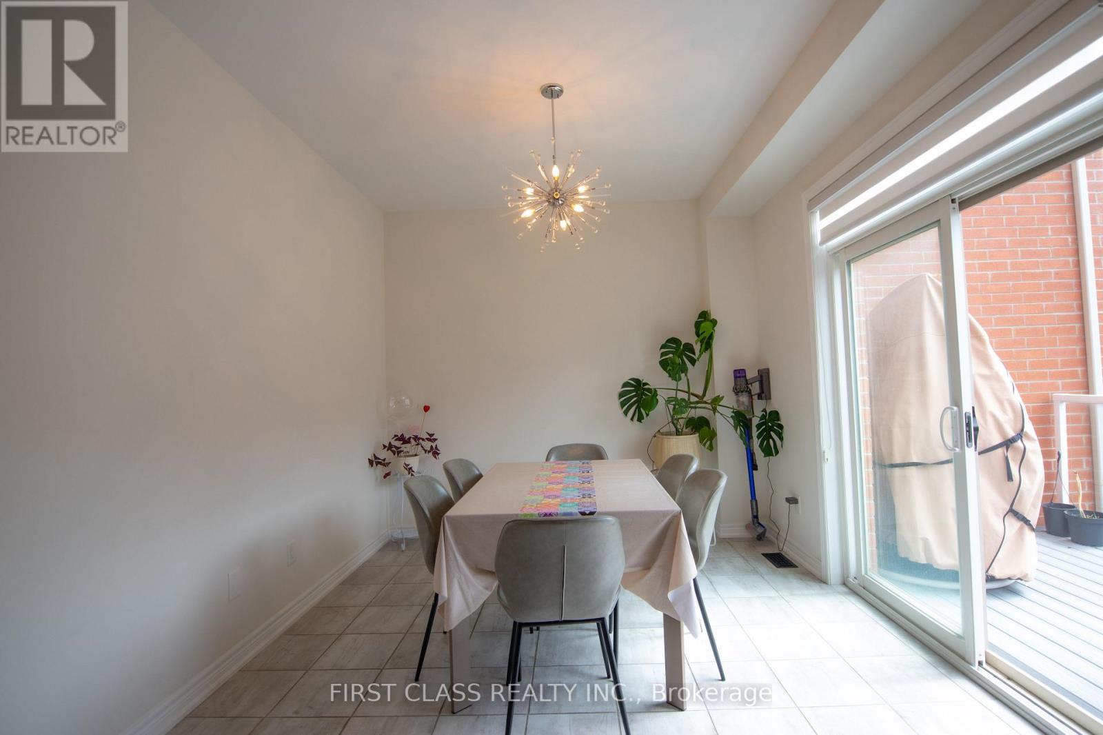 79 Decast Crescent, Markham, Ontario  L6B 1N8 - Photo 5 - N13003918