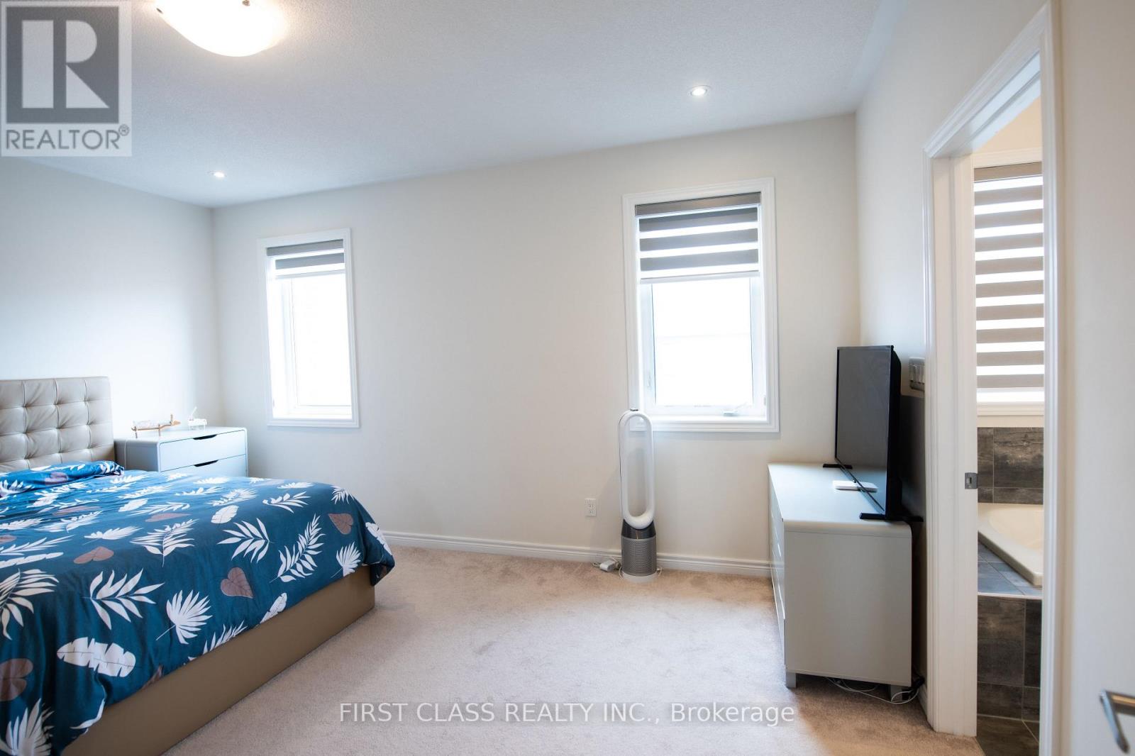 79 Decast Crescent, Markham, Ontario  L6B 1N8 - Photo 6 - N13003918
