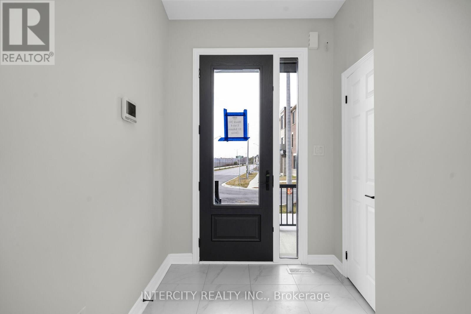 51 Johann Drive, Markham, Ontario  L3S 0G5 - Photo 3 - N13003952