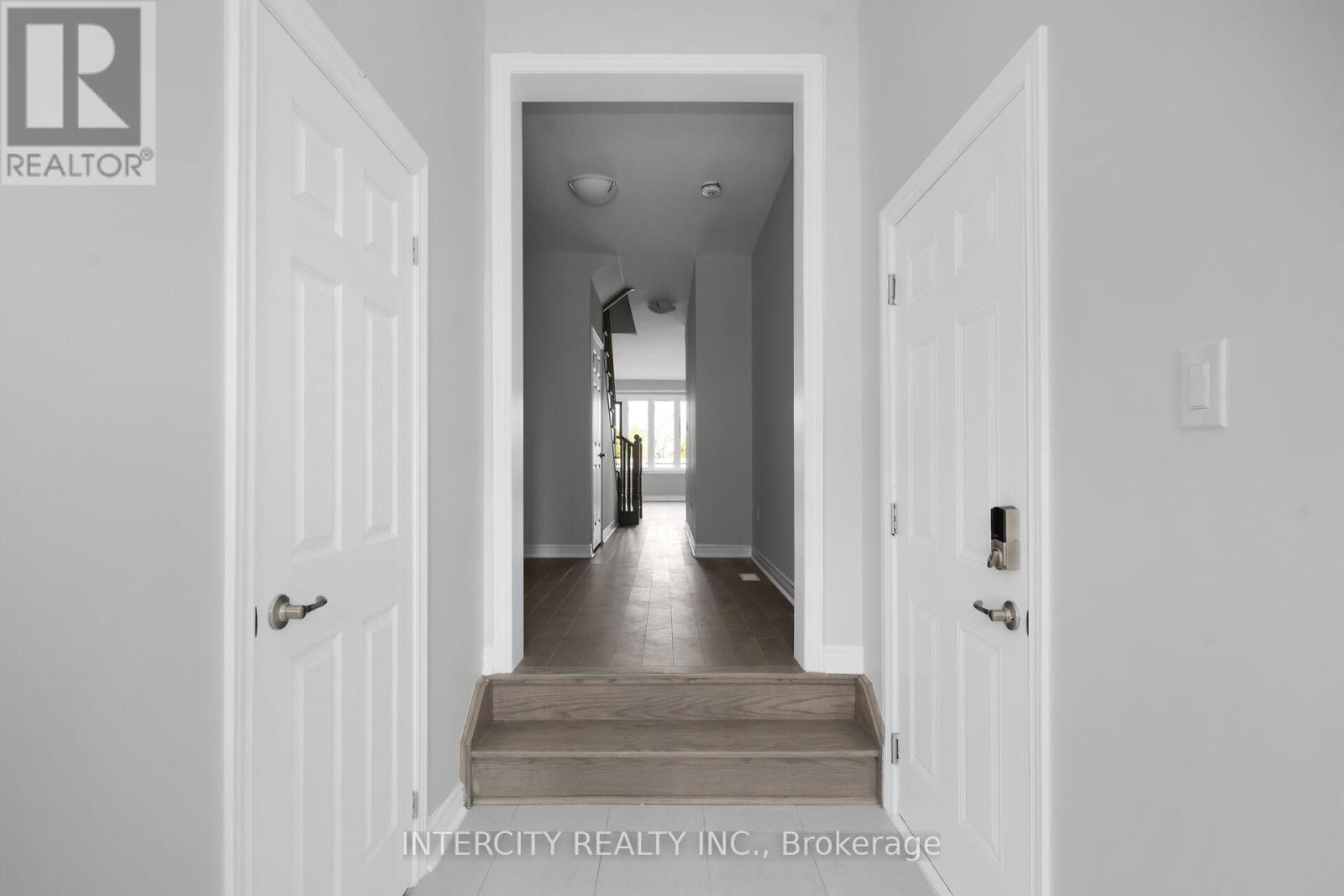 55 Johann Drive, Markham, Ontario  L3S 0G5 - Photo 4 - N13003956