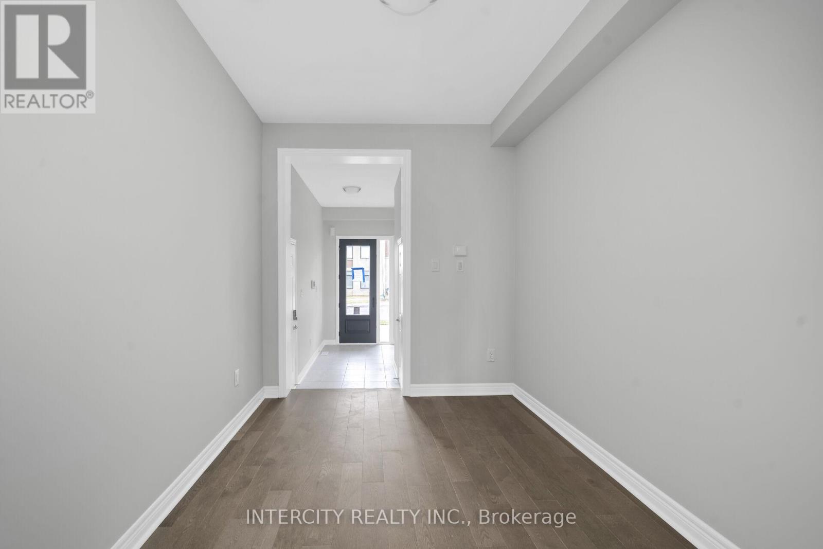 55 Johann Drive, Markham, Ontario  L3S 0G5 - Photo 6 - N13003956