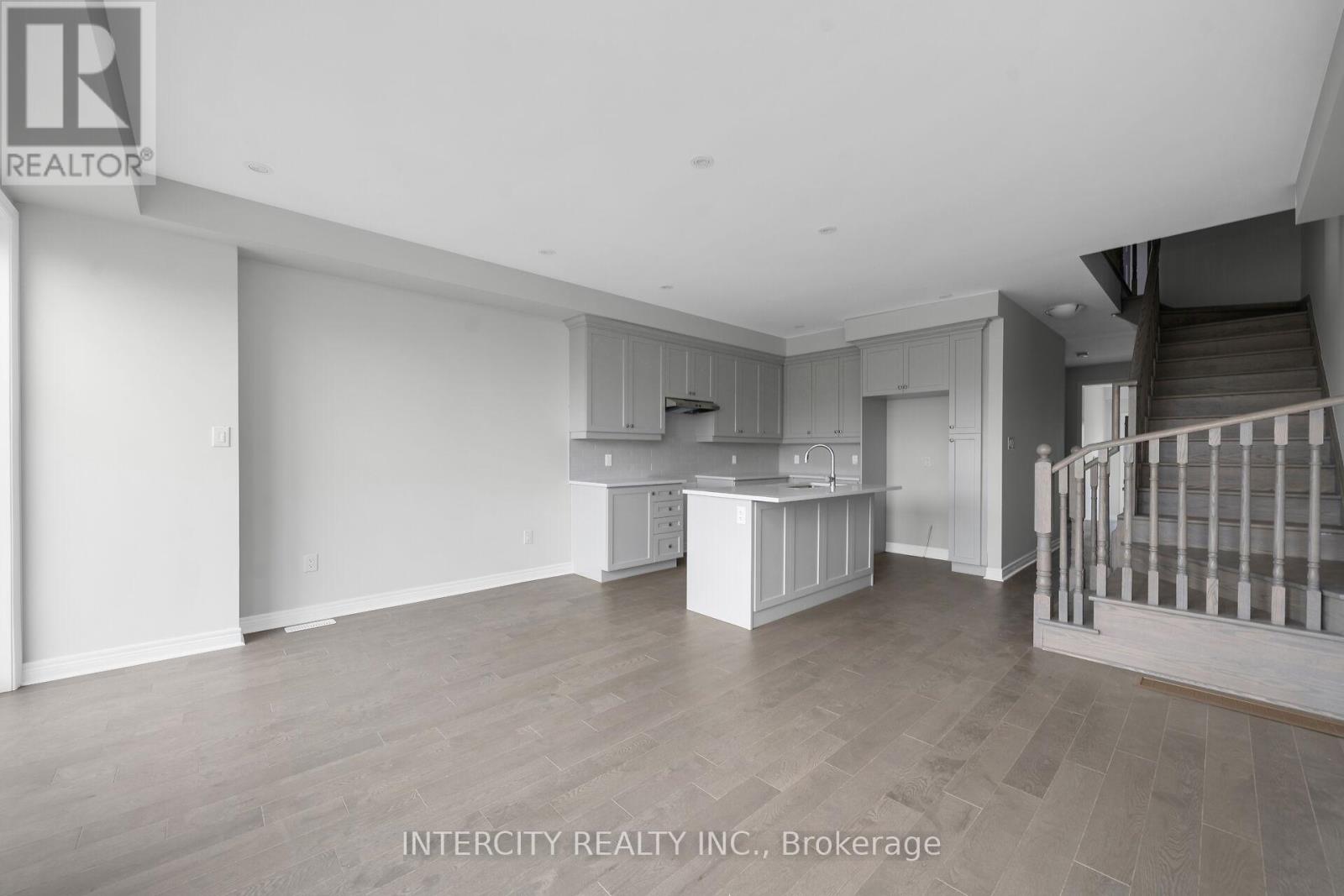 55 Johann Drive, Markham, Ontario  L3S 0G5 - Photo 8 - N13003956