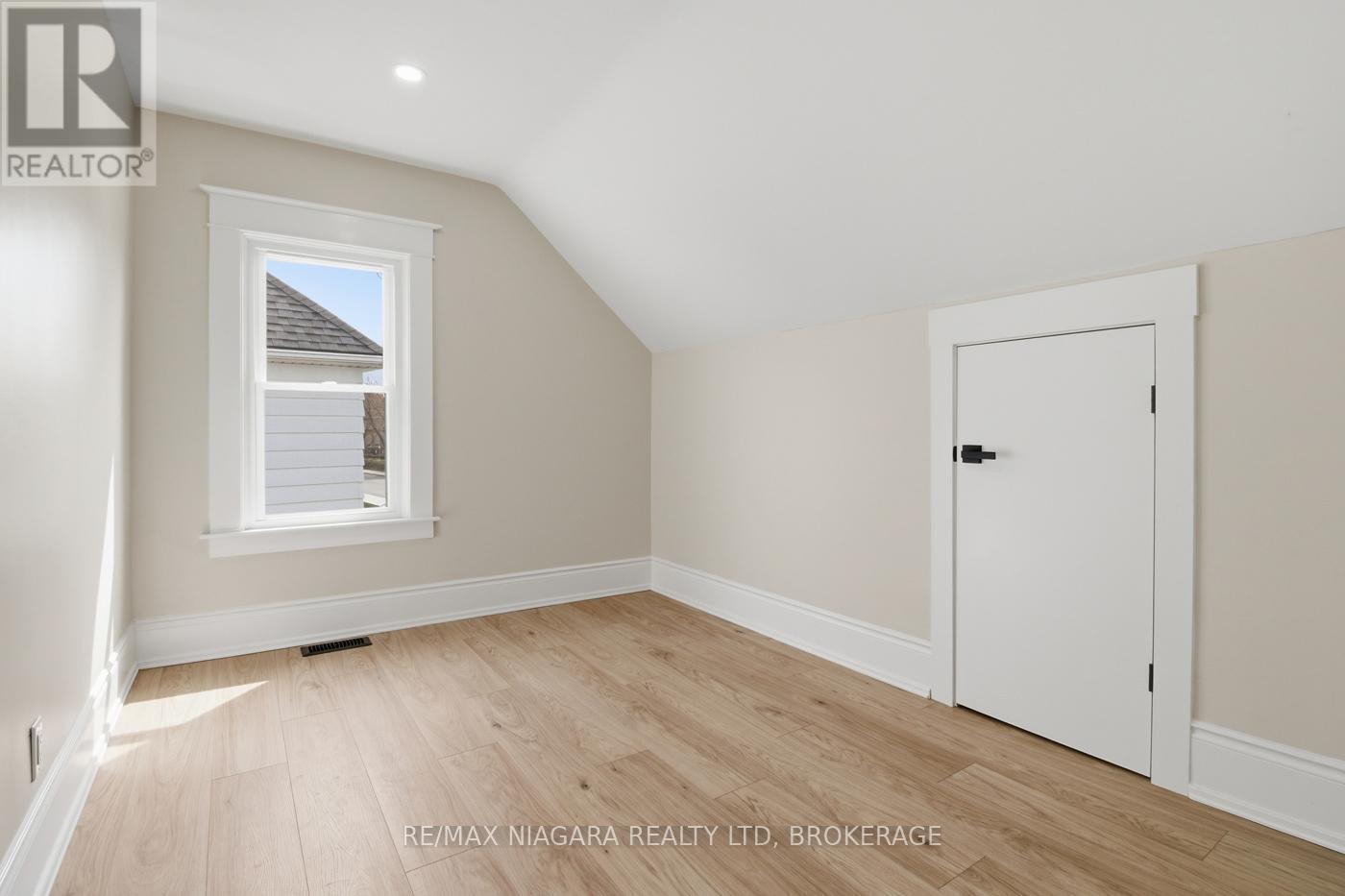 70 Bald Street, Welland, Ontario  L3C 5B9 - Photo 17 - X13002928