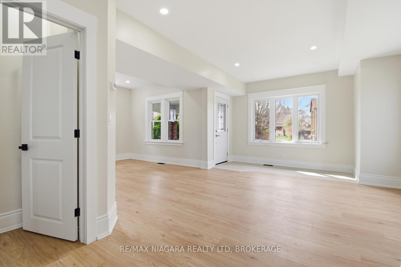 70 Bald Street, Welland, Ontario  L3C 5B9 - Photo 5 - X13002928