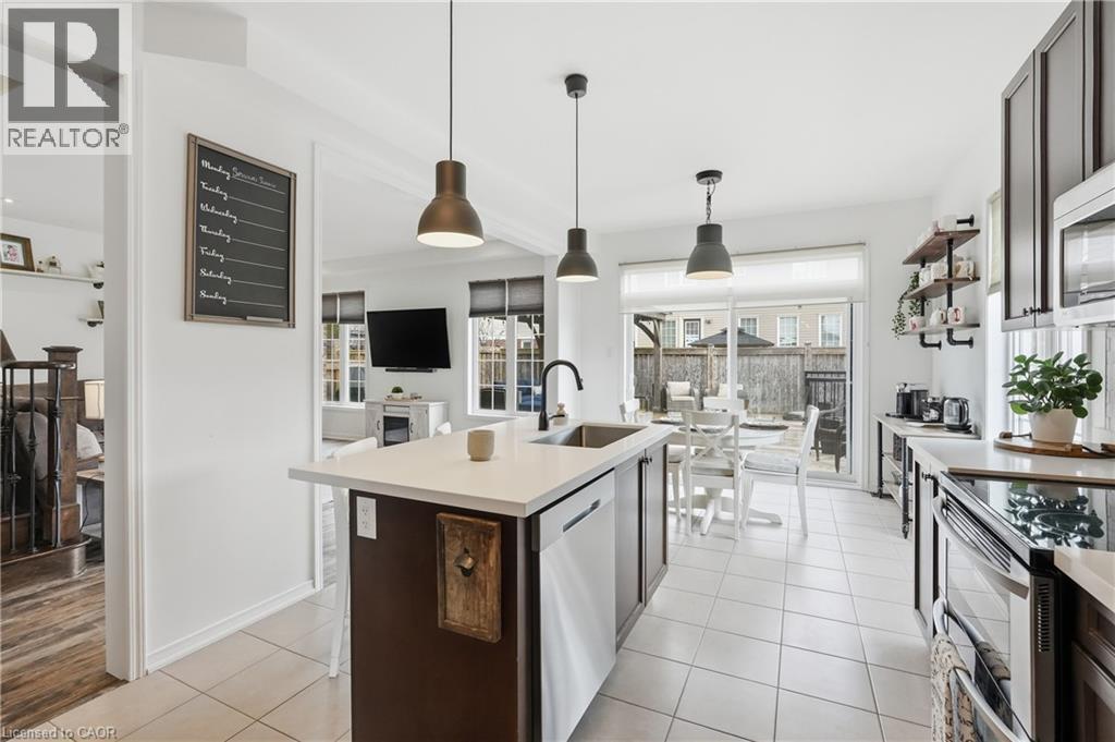 211 Odonnel Drive, Binbrook, Ontario  L0R 1C0 - Photo 13 - 40800990