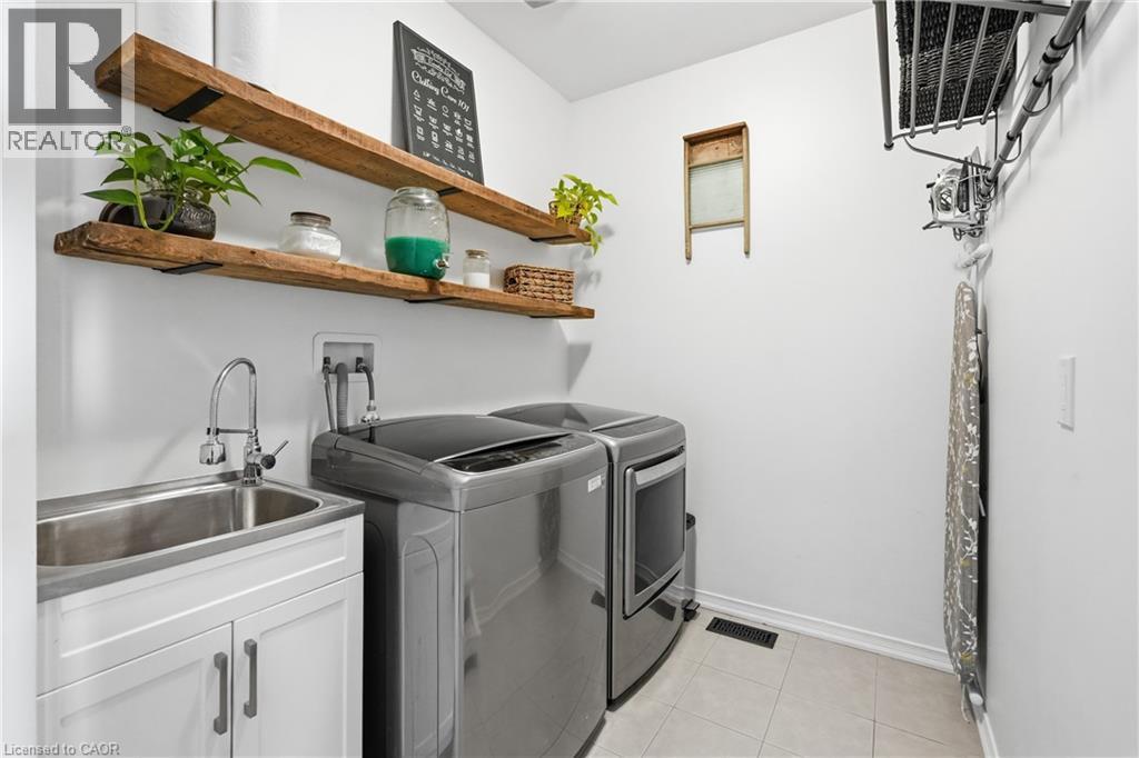 211 Odonnel Drive, Binbrook, Ontario  L0R 1C0 - Photo 15 - 40800990