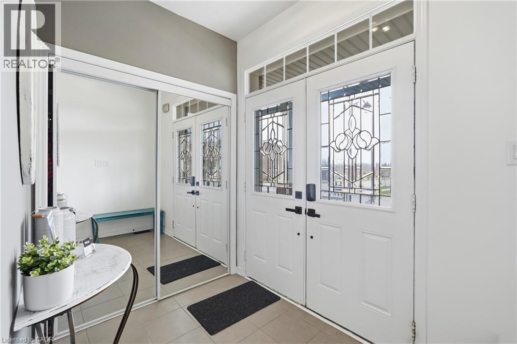 211 Odonnel Drive, Binbrook, Ontario  L0R 1C0 - Photo 3 - 40800990