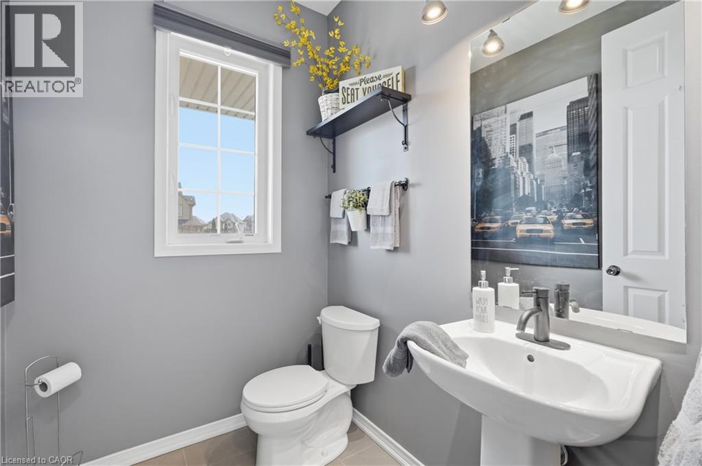 211 Odonnel Drive, Binbrook, Ontario  L0R 1C0 - Photo 5 - 40800990