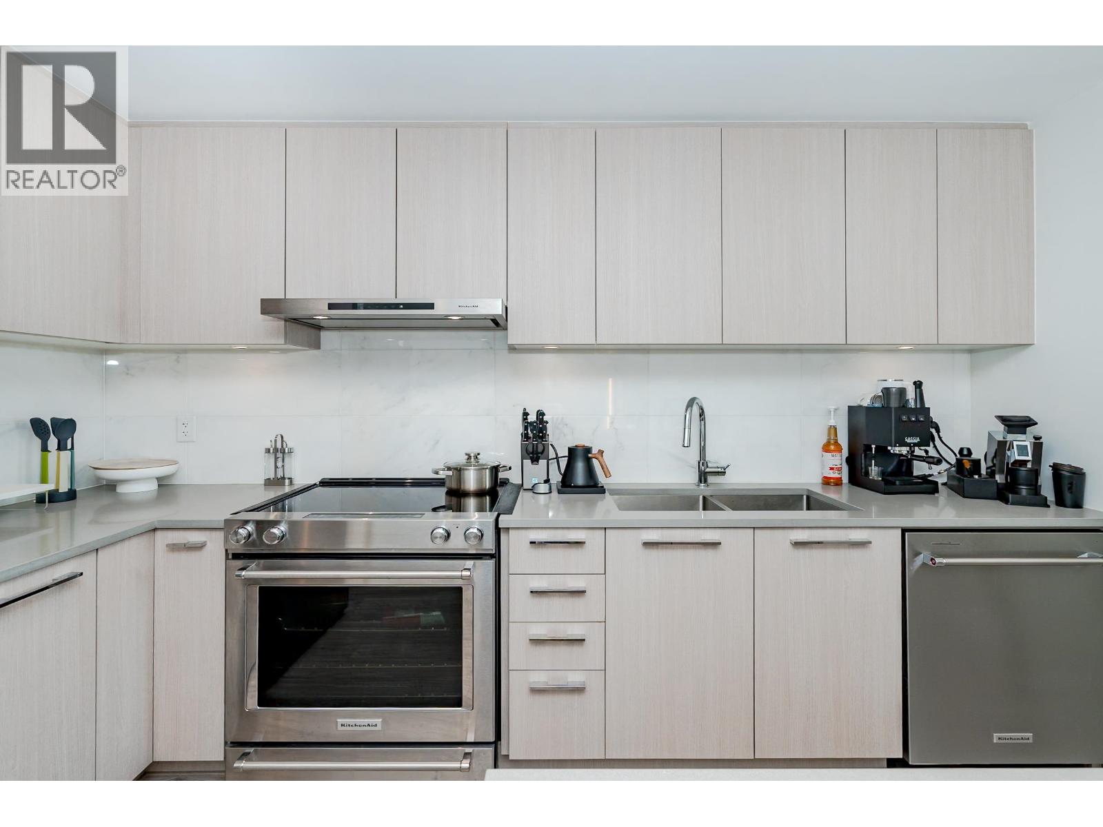 416 6438 Byrnepark Drive, Burnaby, British Columbia  V3N 0J1 - Photo 11 - R3110784