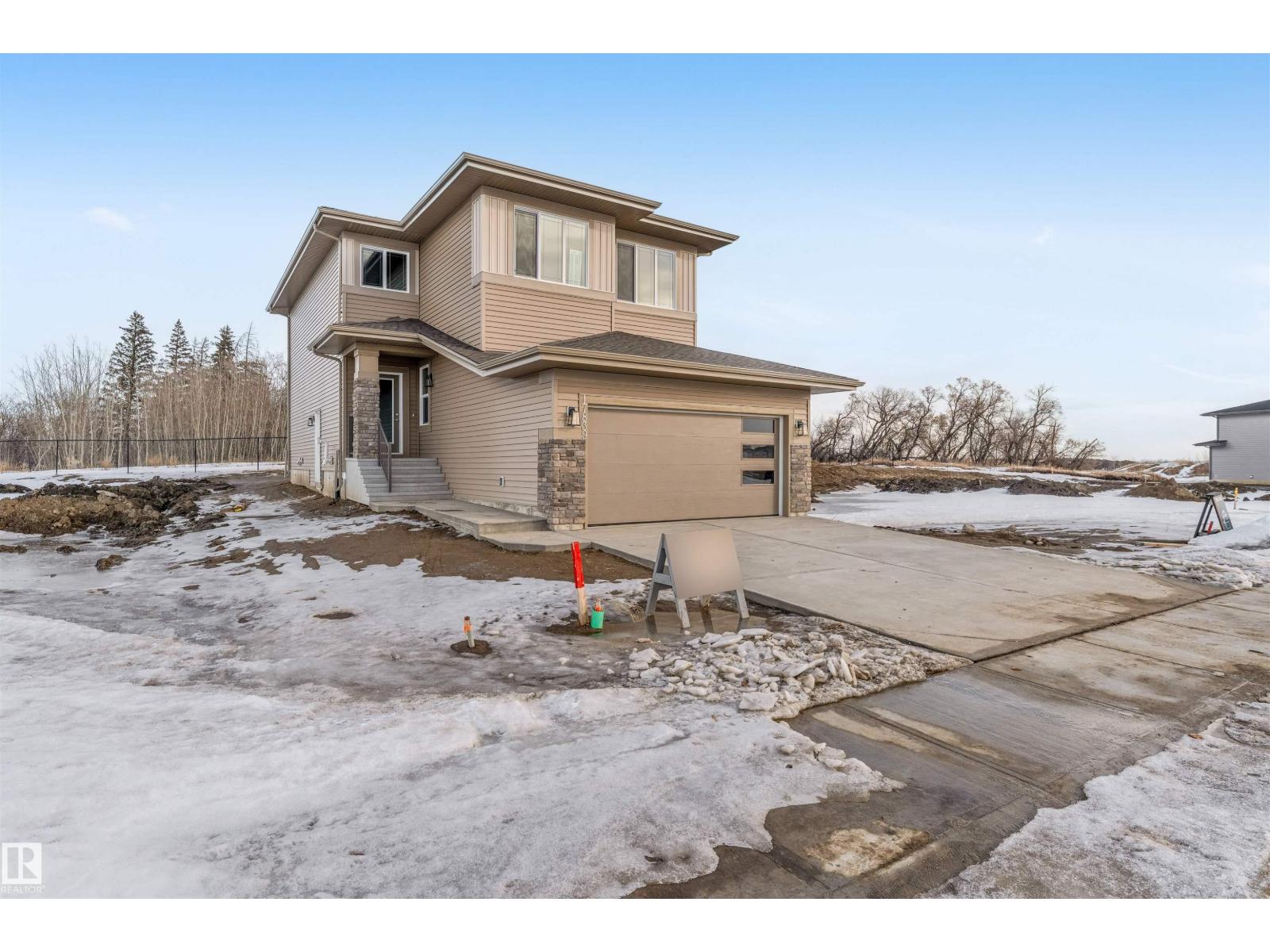 17839 7 St Ne, Edmonton, Alberta  T5Y 4K3 - Photo 2 - E4482443