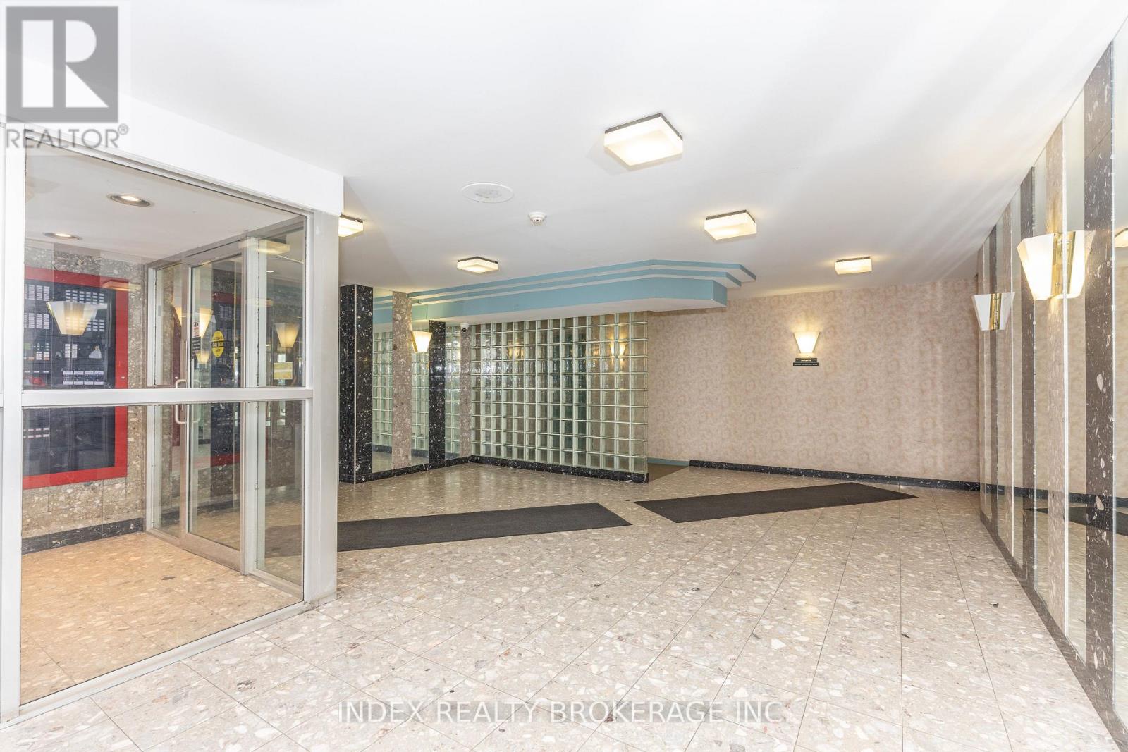 1704 - 3077 Weston Road, Toronto, Ontario  M9M 3A1 - Photo 3 - W13003796