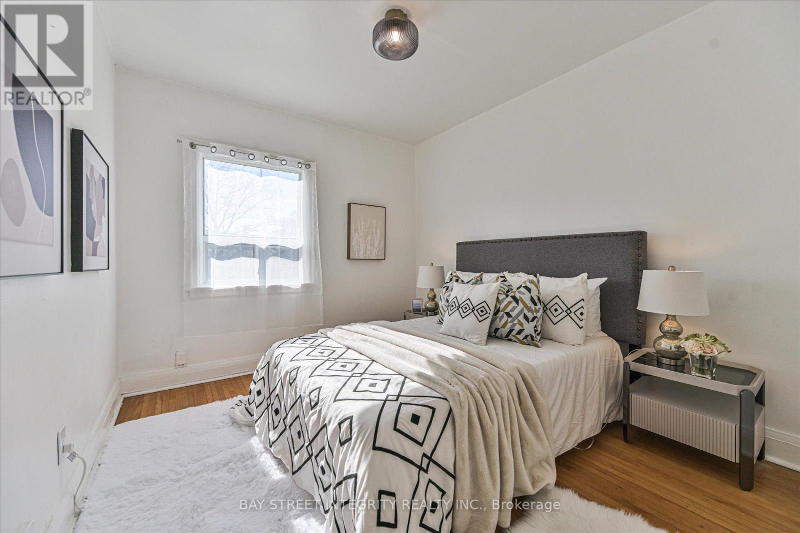 5 Regent Street, Toronto, Ontario  M6N 3N6 - Photo 14 - W13003802