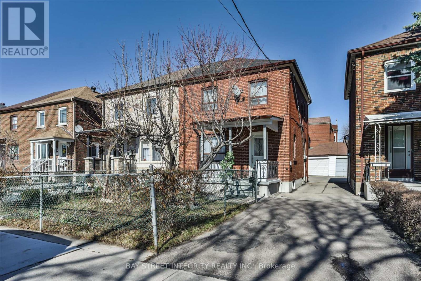 5 Regent Street, Toronto, Ontario  M6N 3N6 - Photo 25 - W13003802