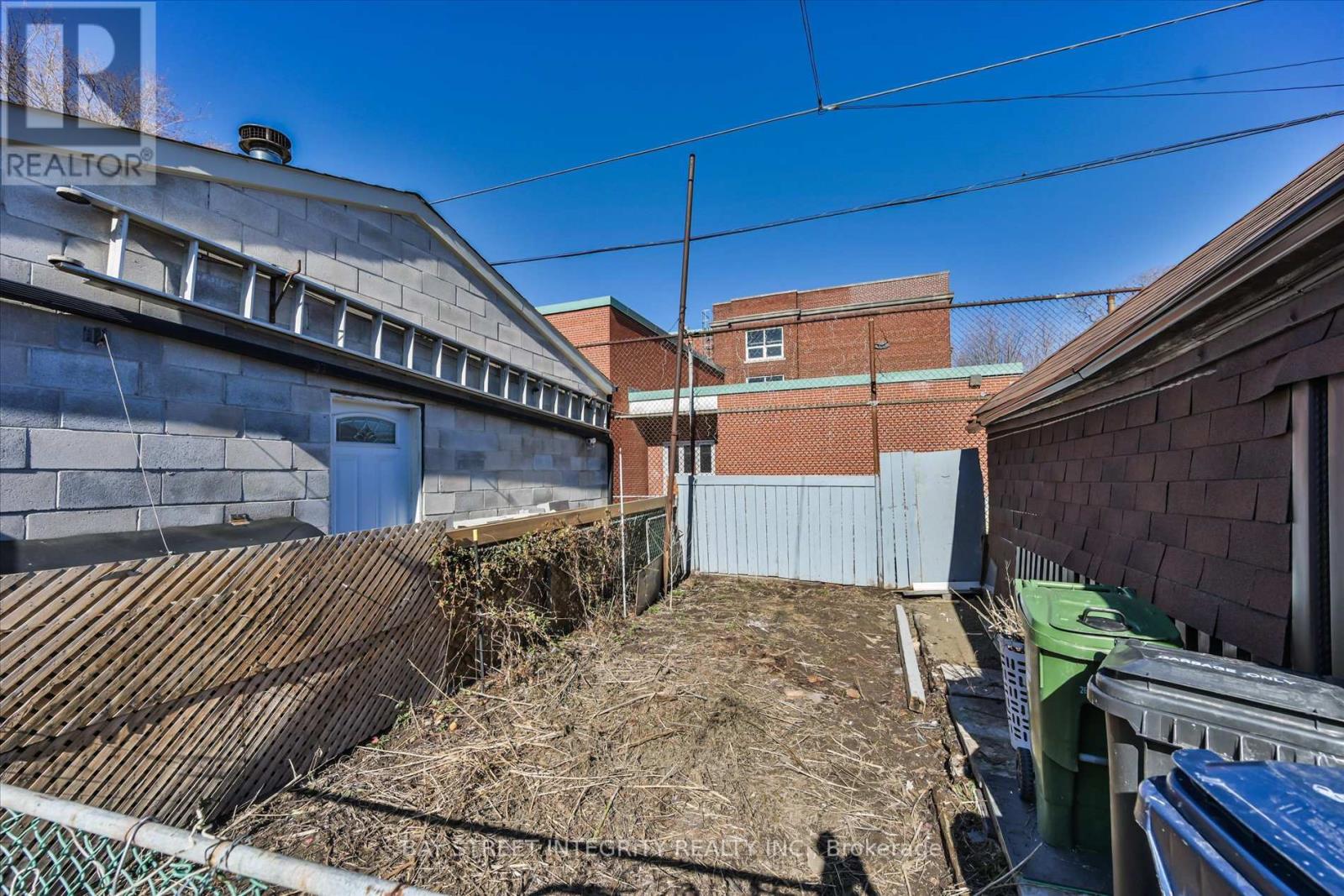 5 Regent Street, Toronto, Ontario  M6N 3N6 - Photo 30 - W13003802