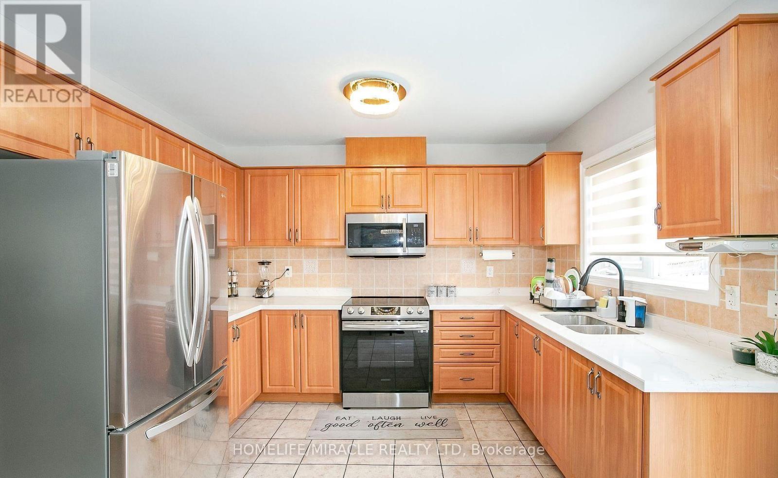 29 Dewridge Court, Brampton, Ontario  L6R 3C1 - Photo 12 - W13003868